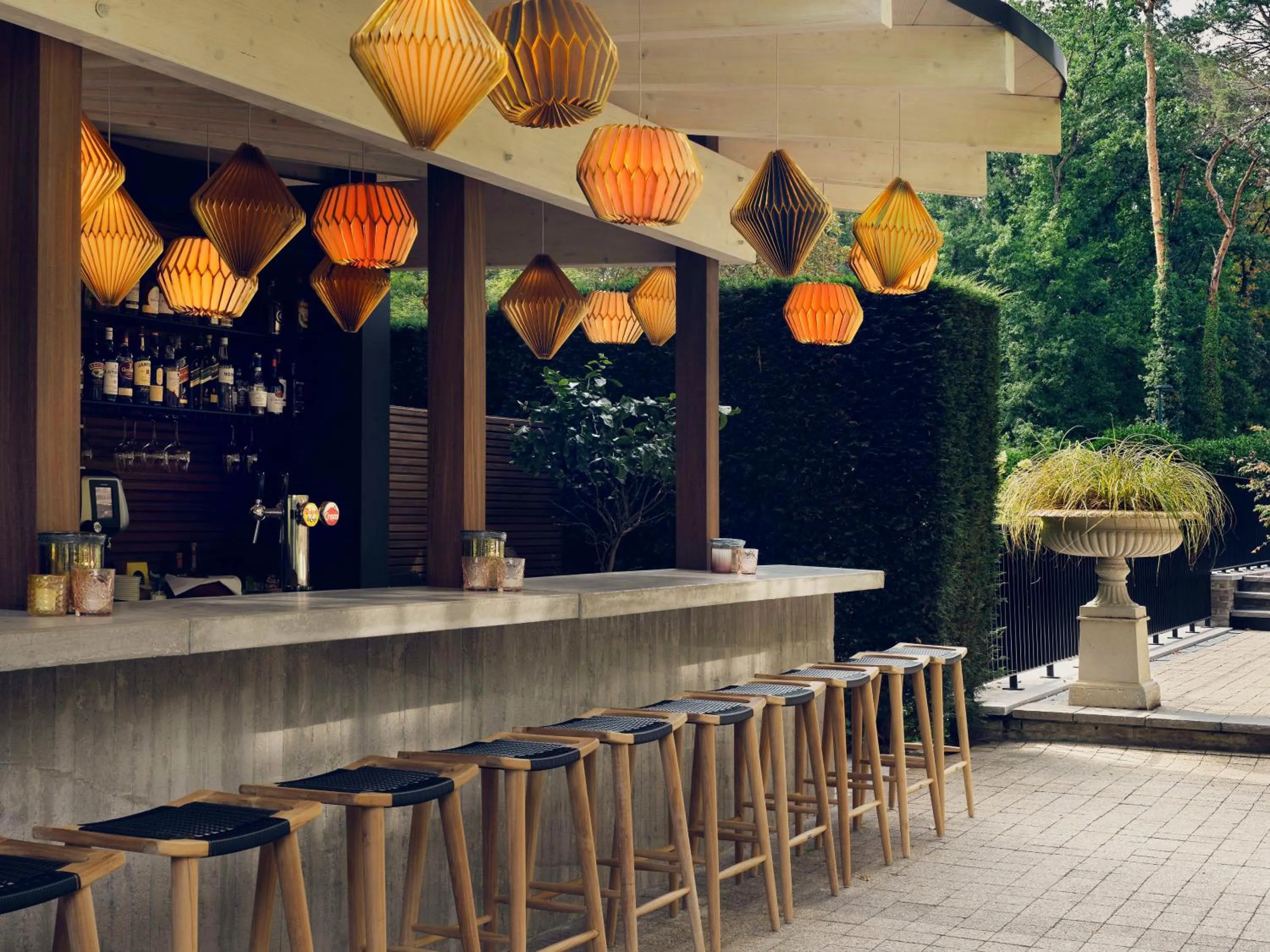 Lounge or bar in La Butte aux Bois a Small Luxury Hotel of the World