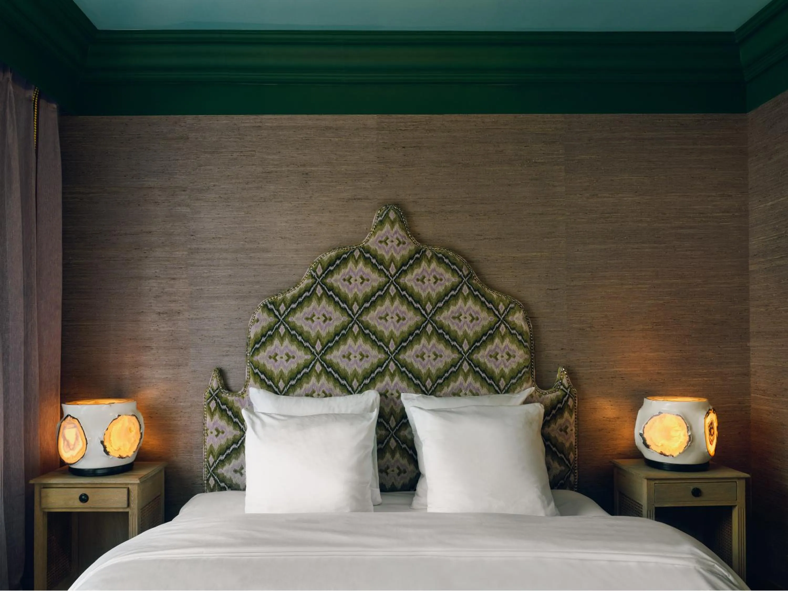 Bed in La Butte aux Bois a Small Luxury Hotel of the World