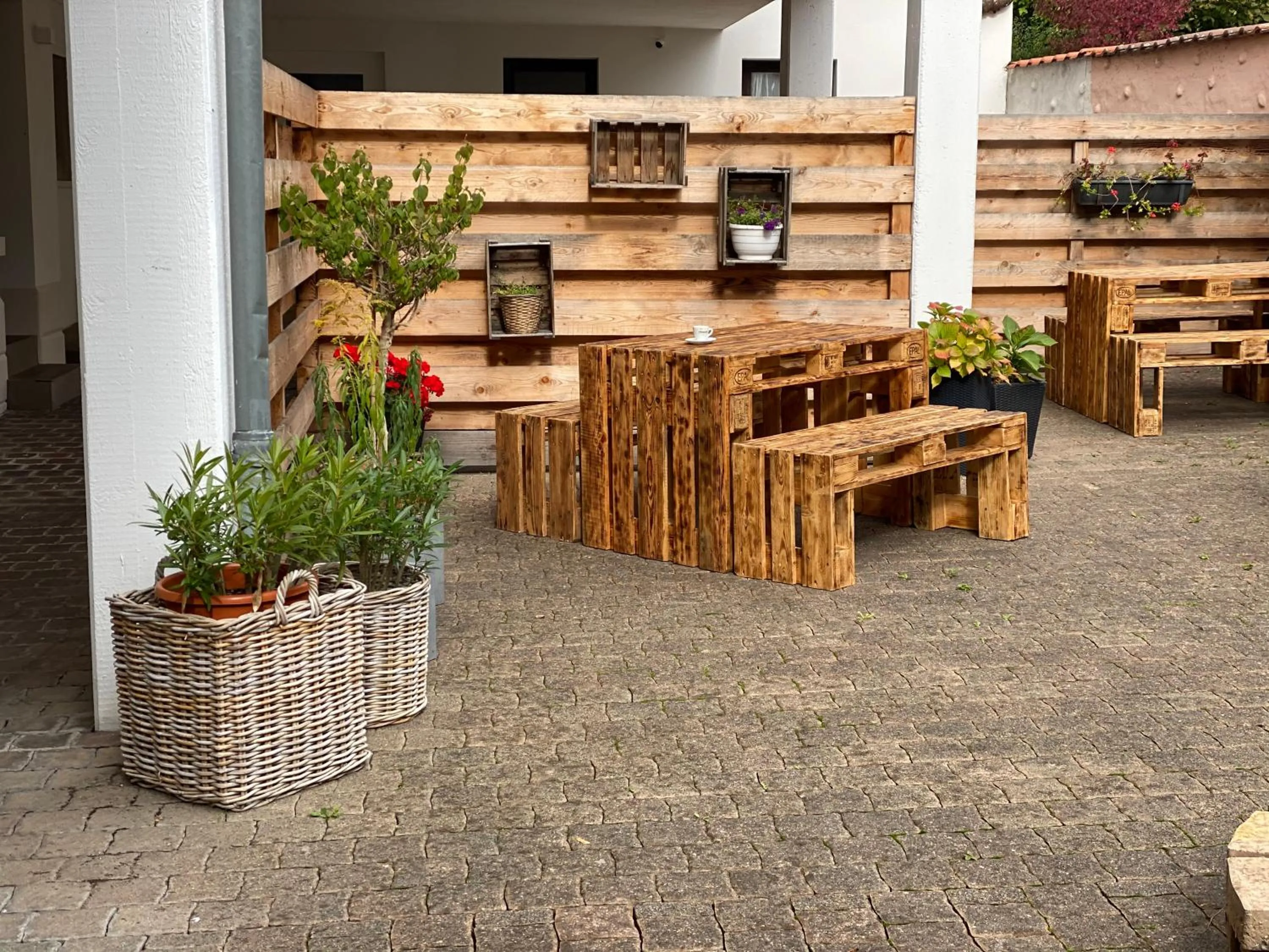 Property building in Hotel Restaurant Goldenes Ross