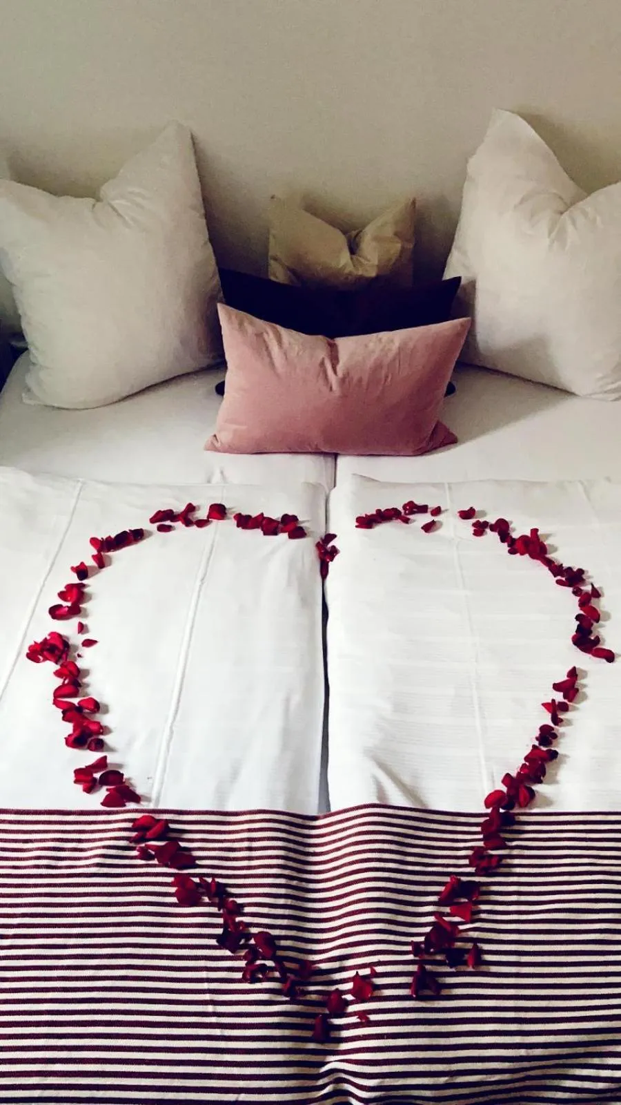 Bed in Hotel Restaurant Goldenes Ross