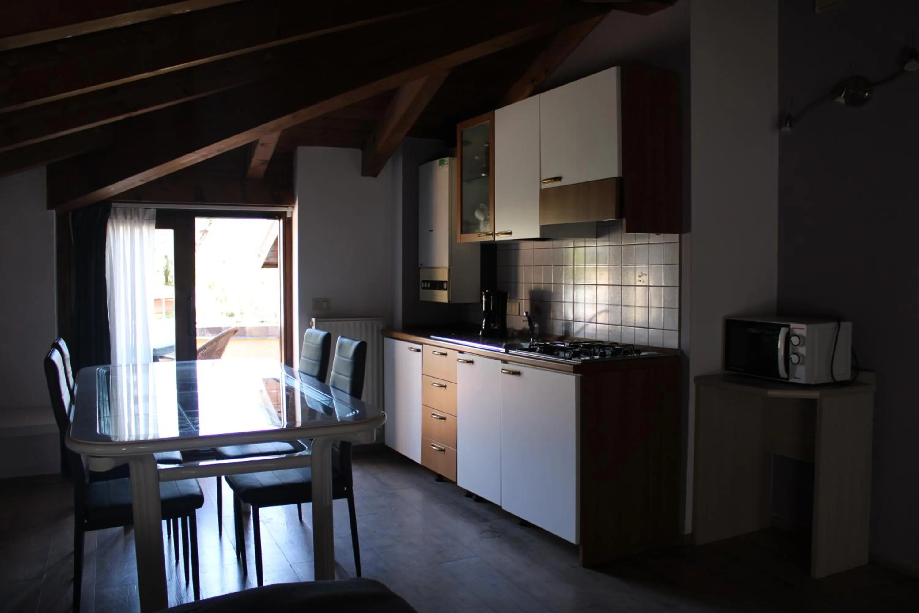 Kitchen or kitchenette in Residence Royal House