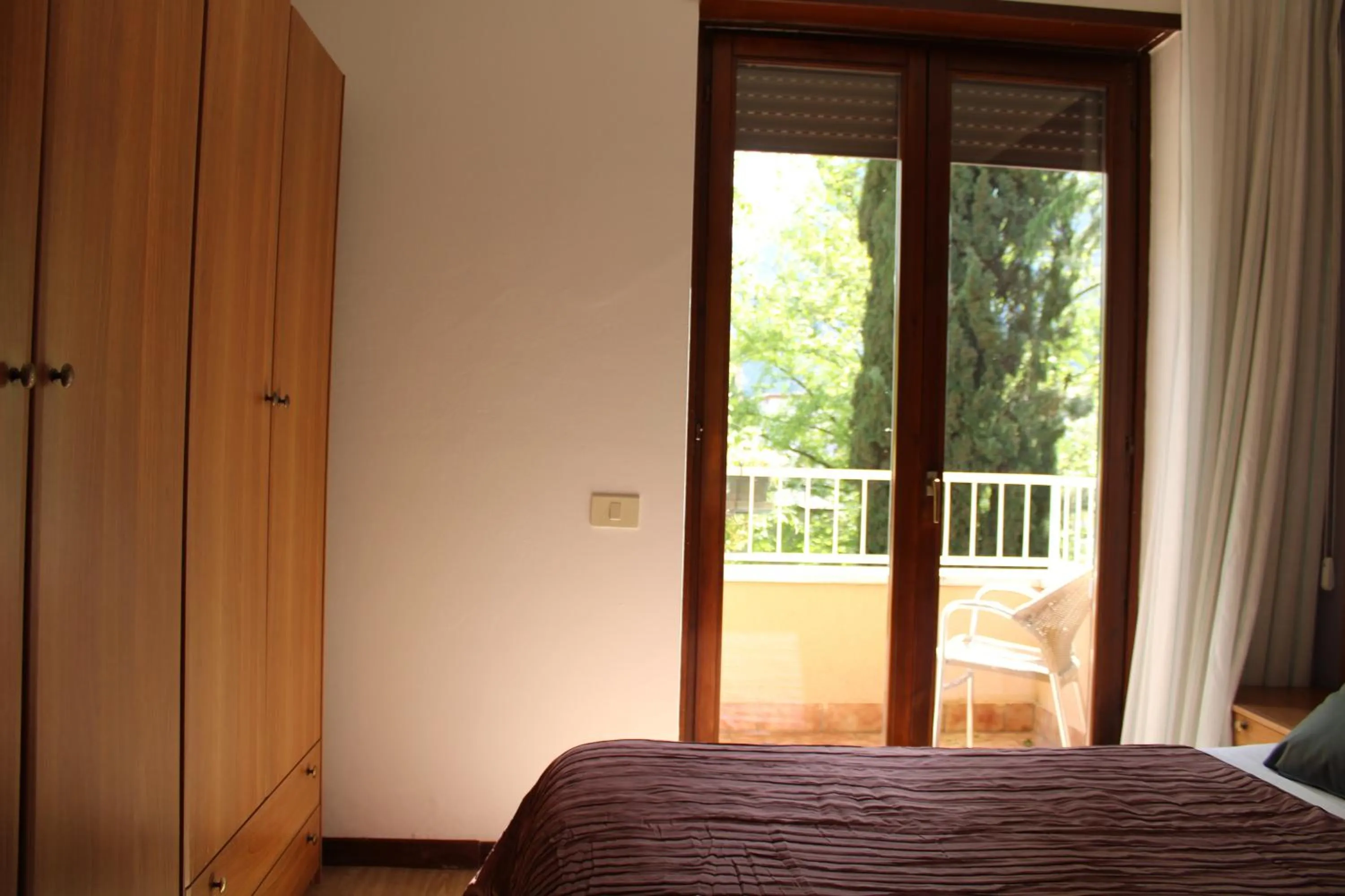 Bedroom, Bed in Residence Royal House