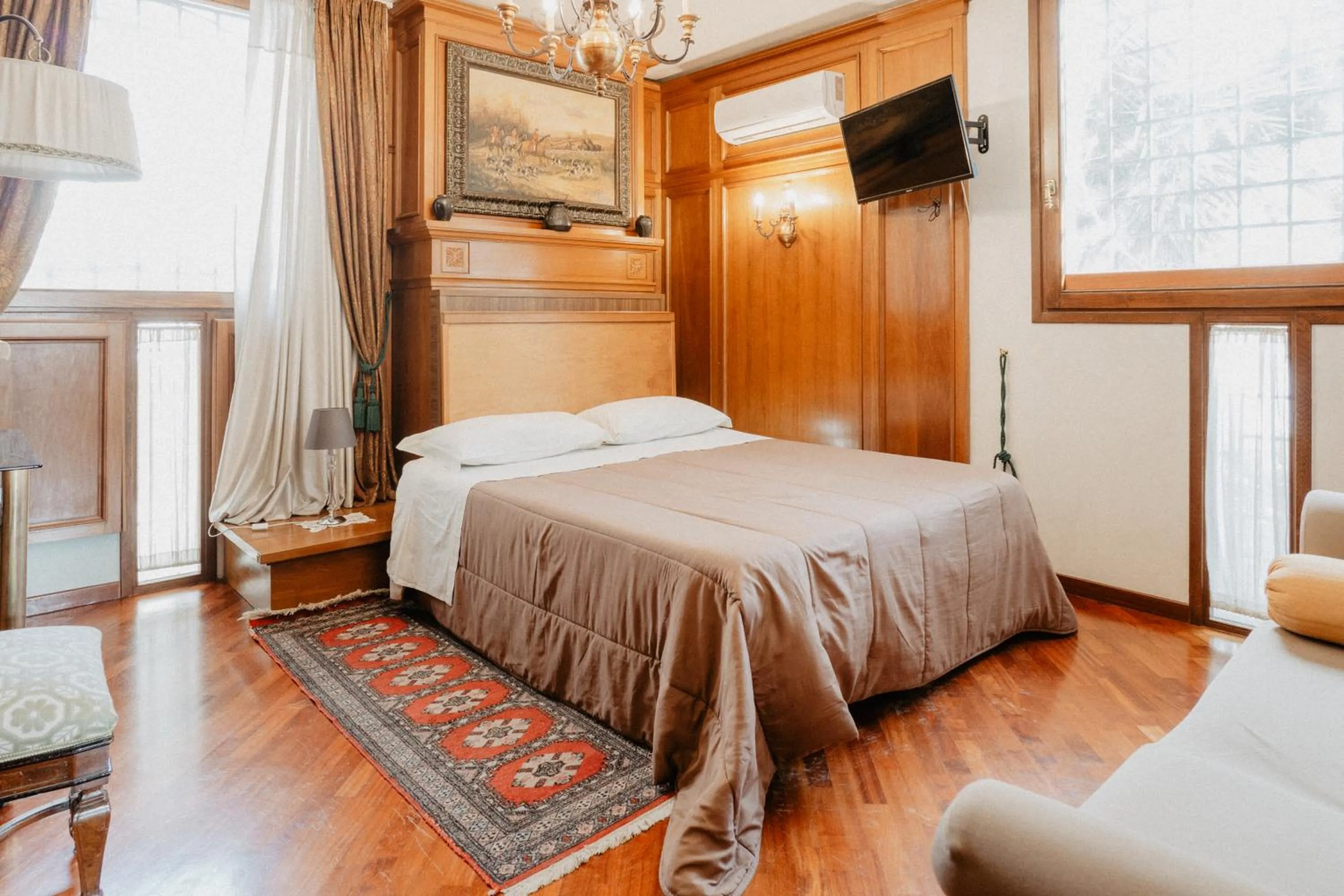 Deluxe Room - single occupancy in Villa Luigi XVI