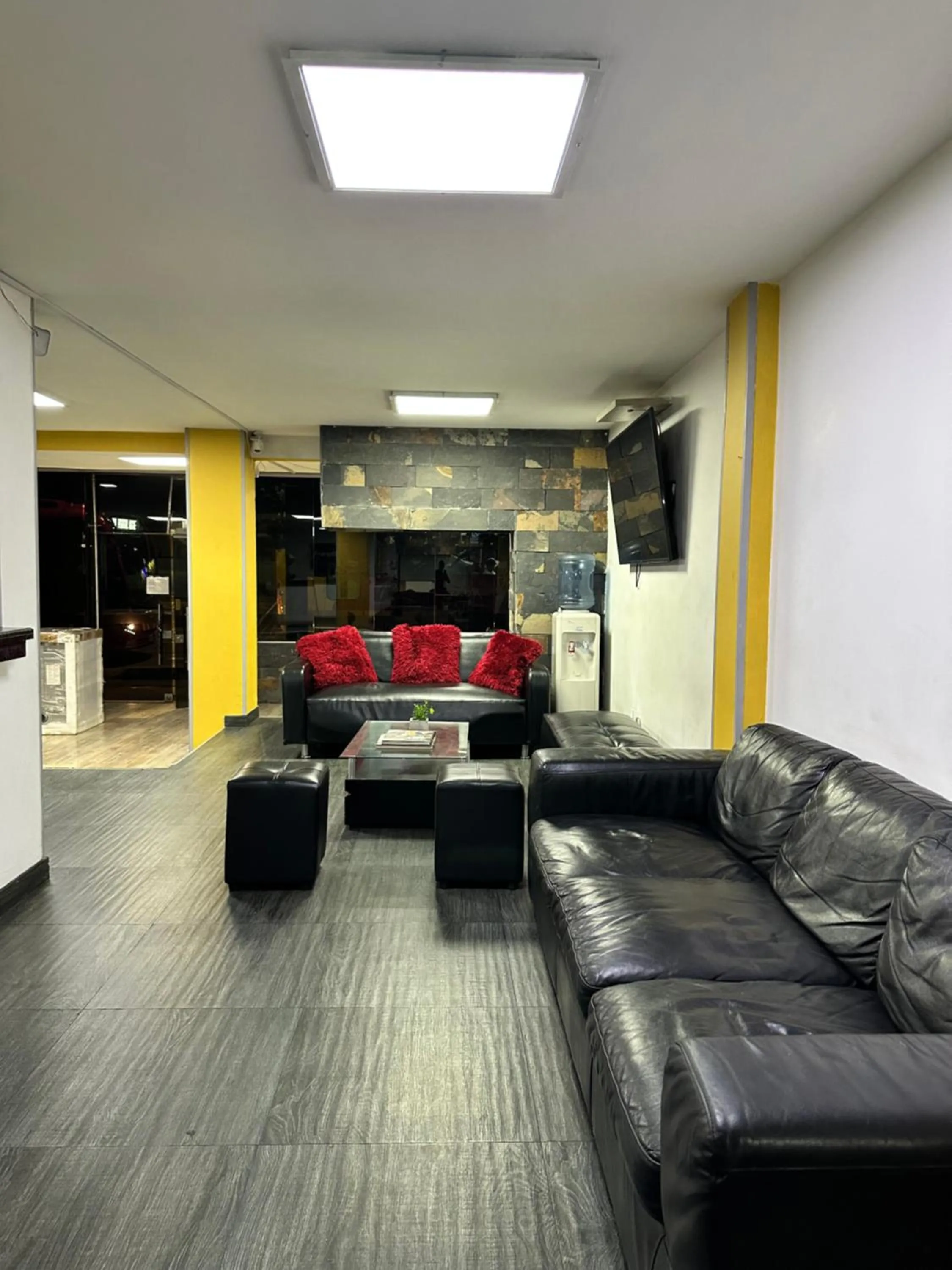 TV and multimedia in Hotel Bestmark Platino en Chapinero Bogota