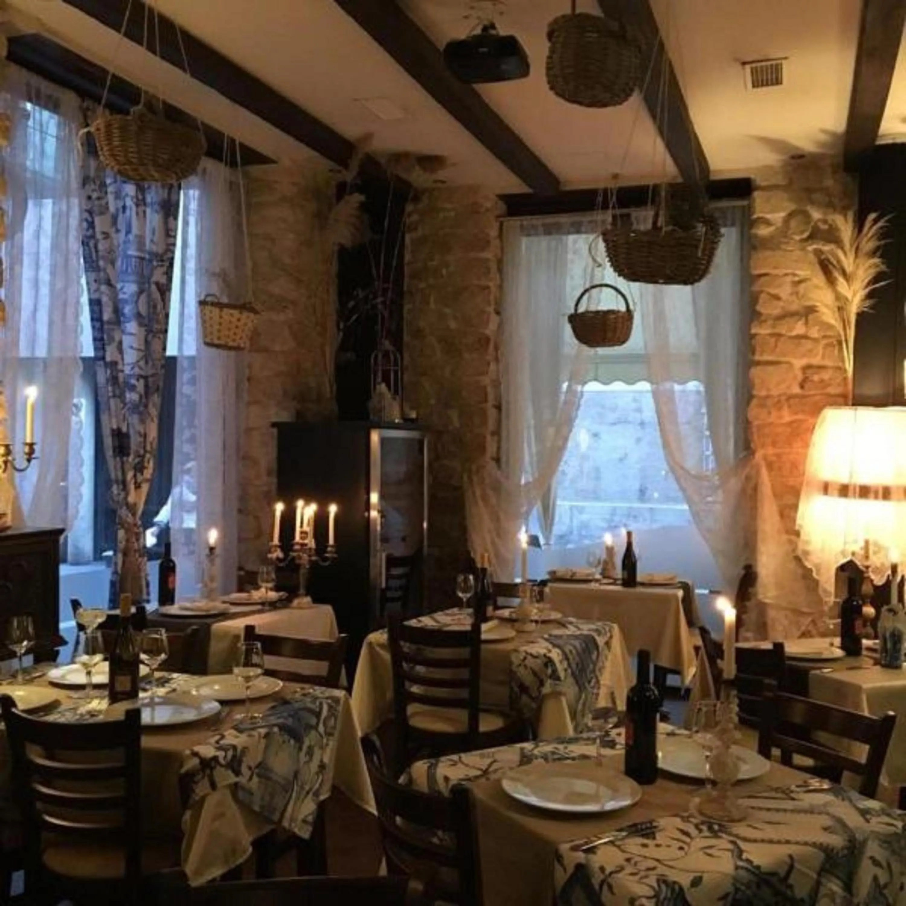 Restaurant/places to eat in La dimora del Casanova B&B boutique