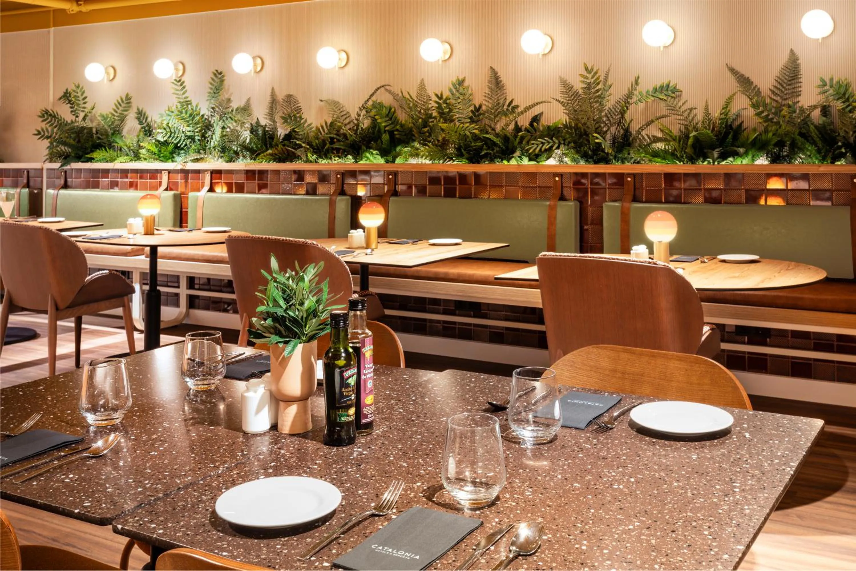 Restaurant/places to eat in Catalonia Brussels