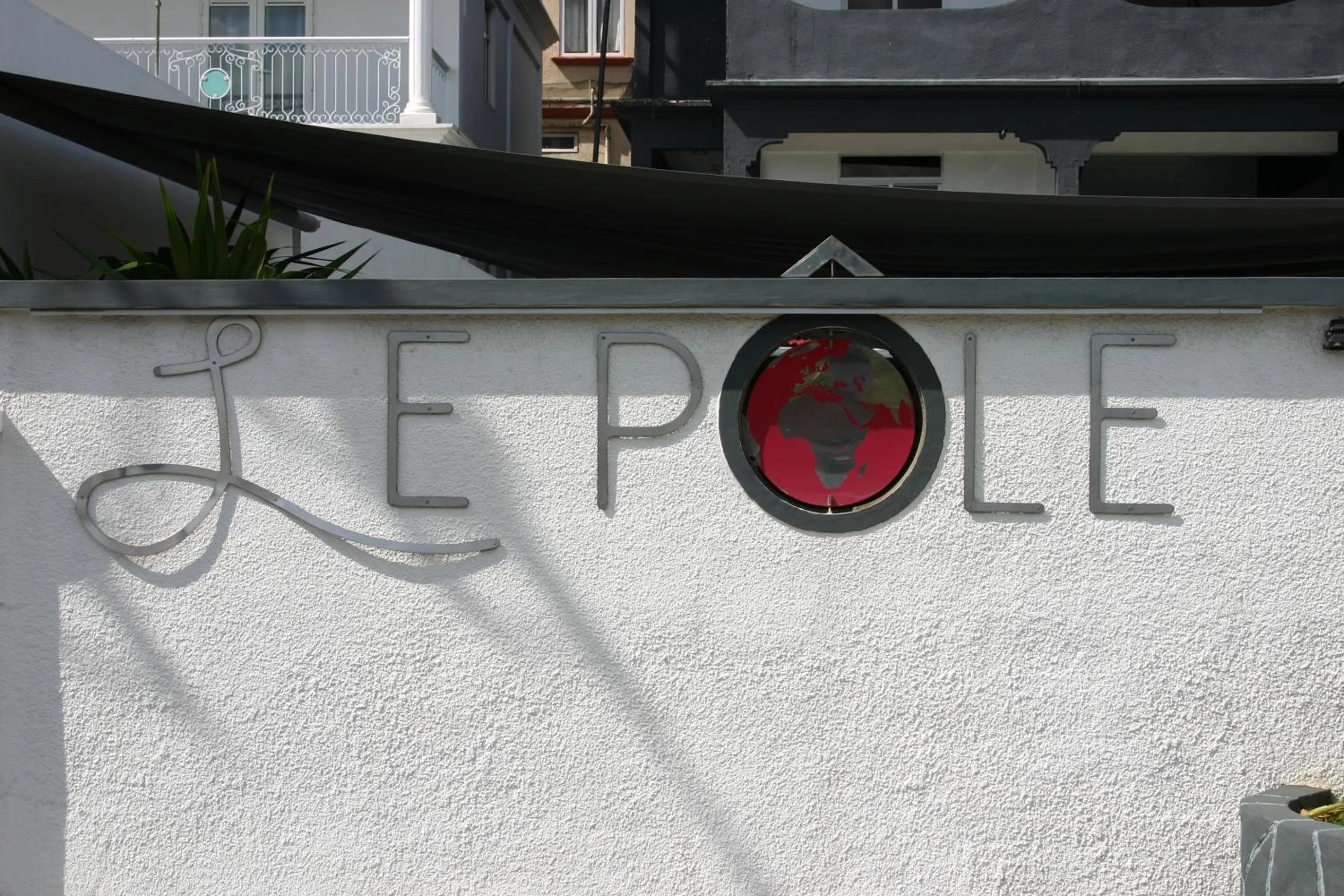 Property logo or sign in Le Pôle