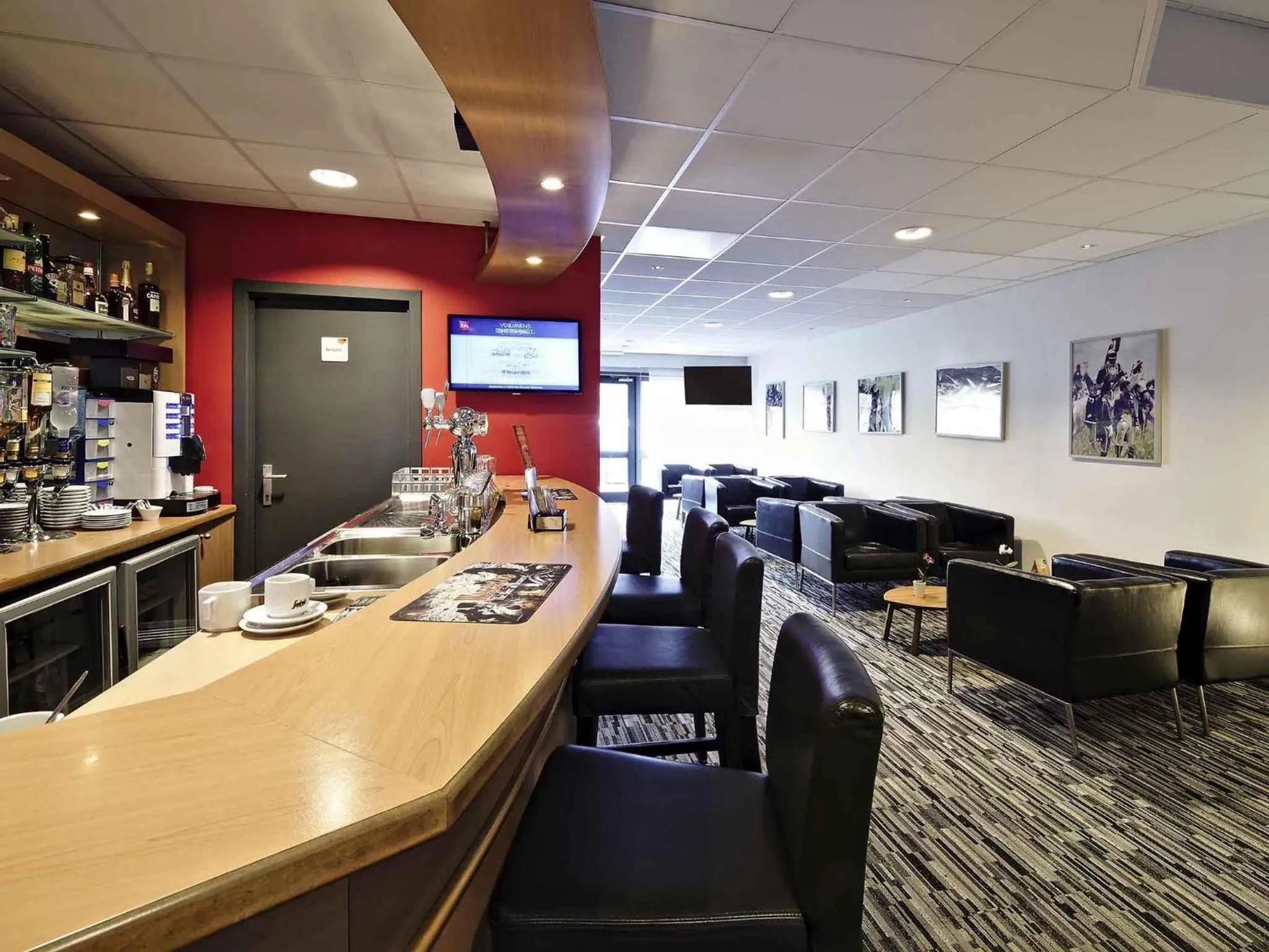 Property building in ibis Brussels Waterloo