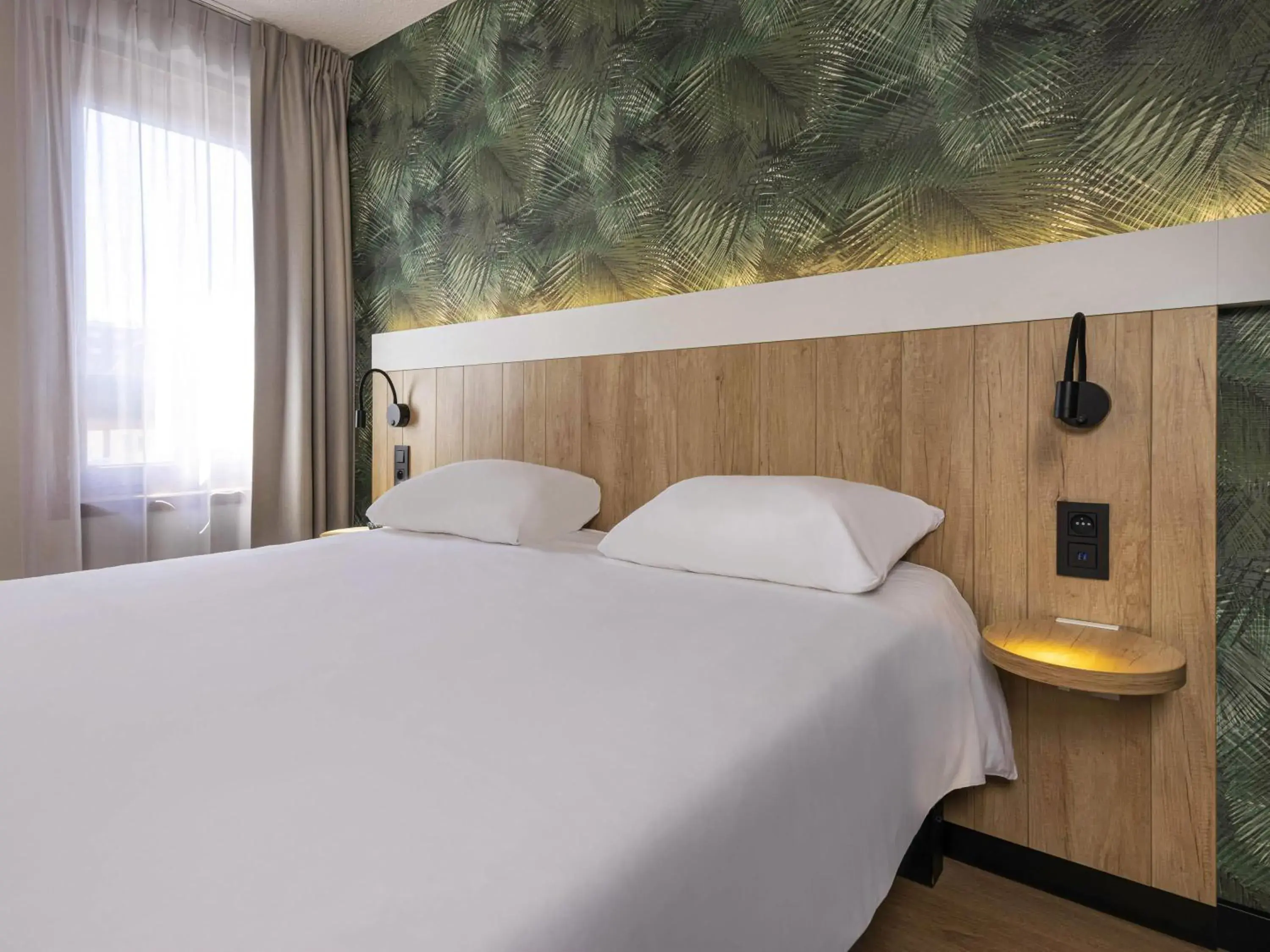 Bedroom, Bed in ibis Brussels Waterloo Bedroom, Bed in ibis Brussels Waterloo