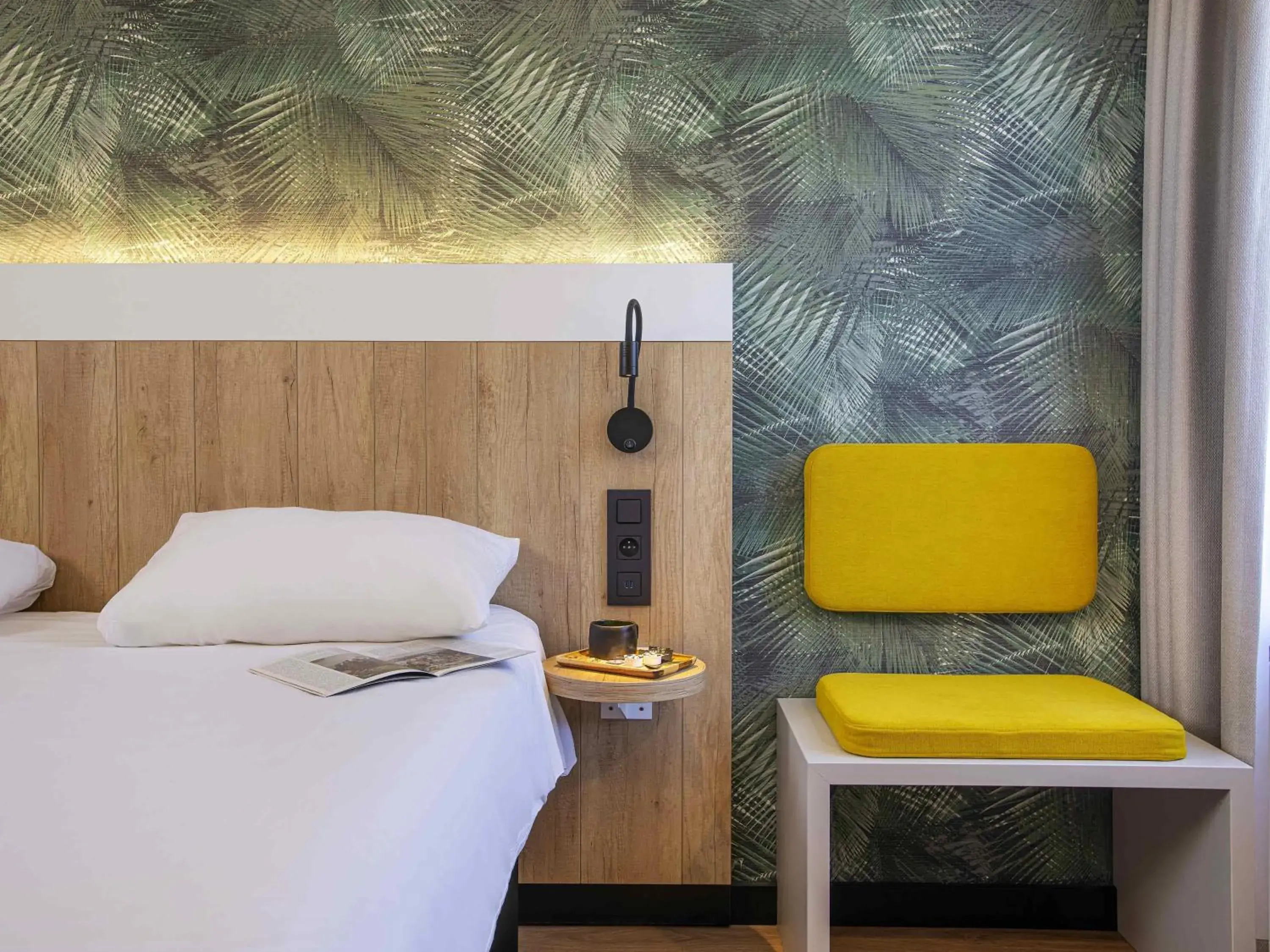 Bedroom, Bed in ibis Brussels Waterloo Bedroom, Bed in ibis Brussels Waterloo