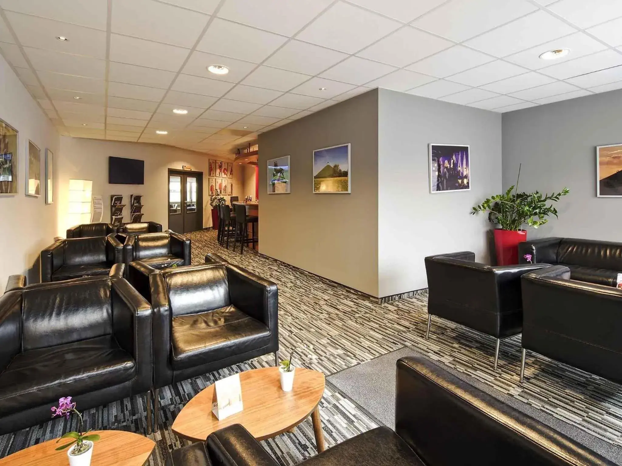 Property building in ibis Brussels Waterloo Property building in ibis Brussels Waterloo