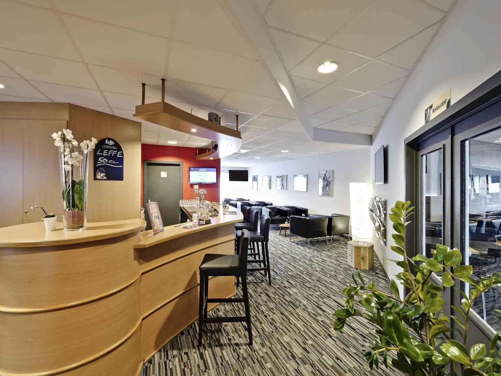 Property building in ibis Brussels Waterloo Property building in ibis Brussels Waterloo