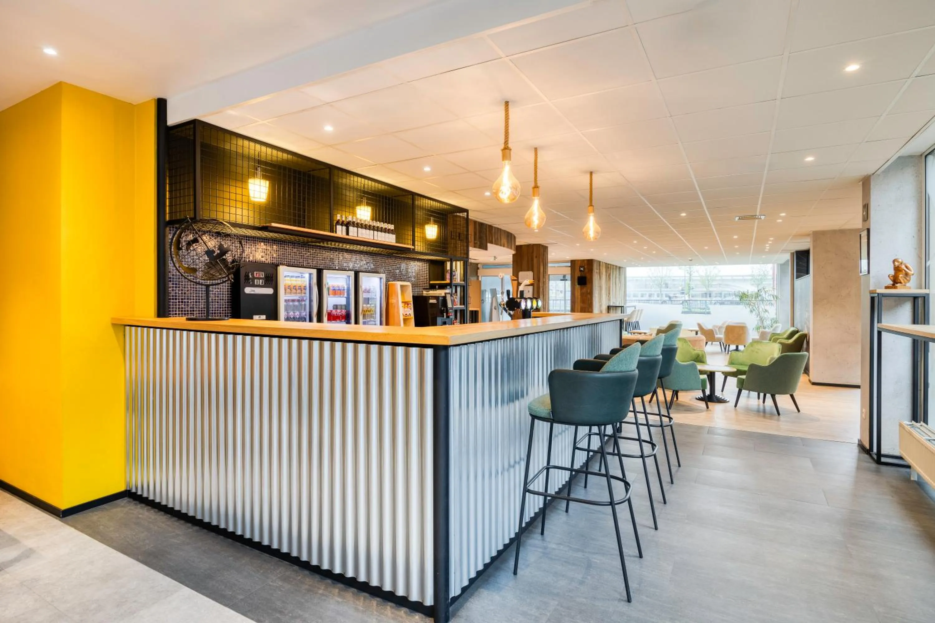 Breakfast in B&B HOTEL Mons Gare