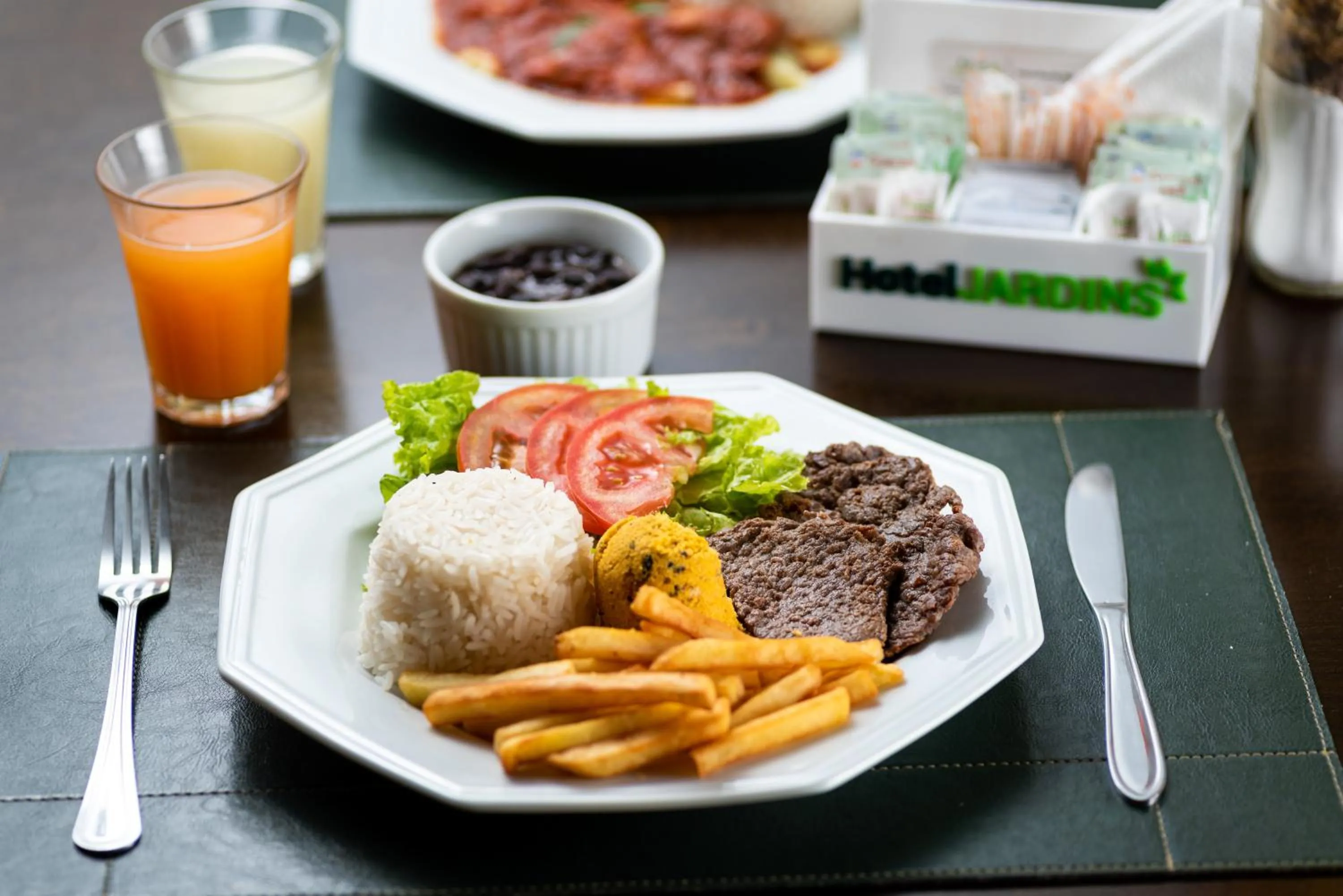 Restaurant/places to eat in Hotel Jardins