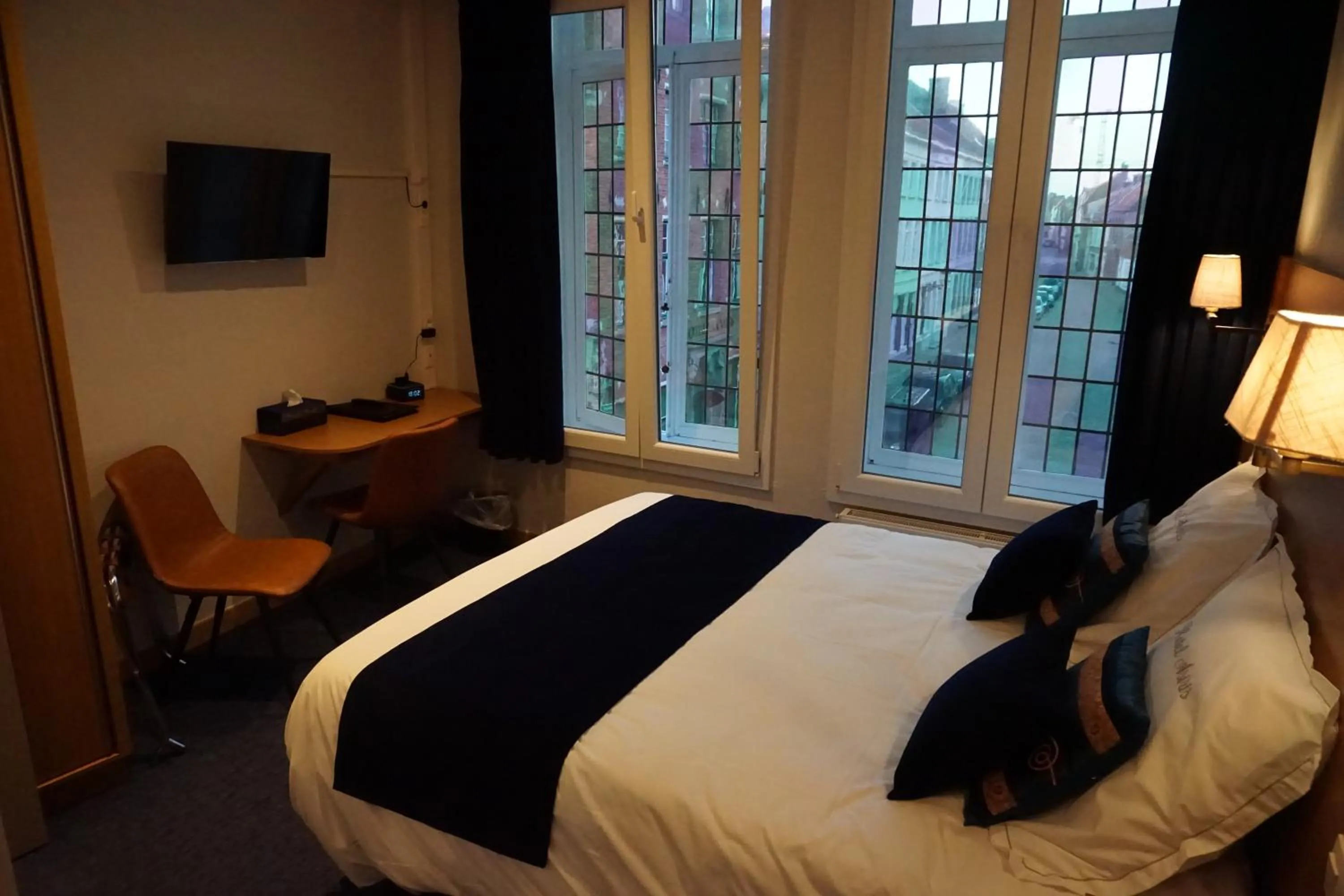 Photo of the whole room, Bed in Hotel Asiris