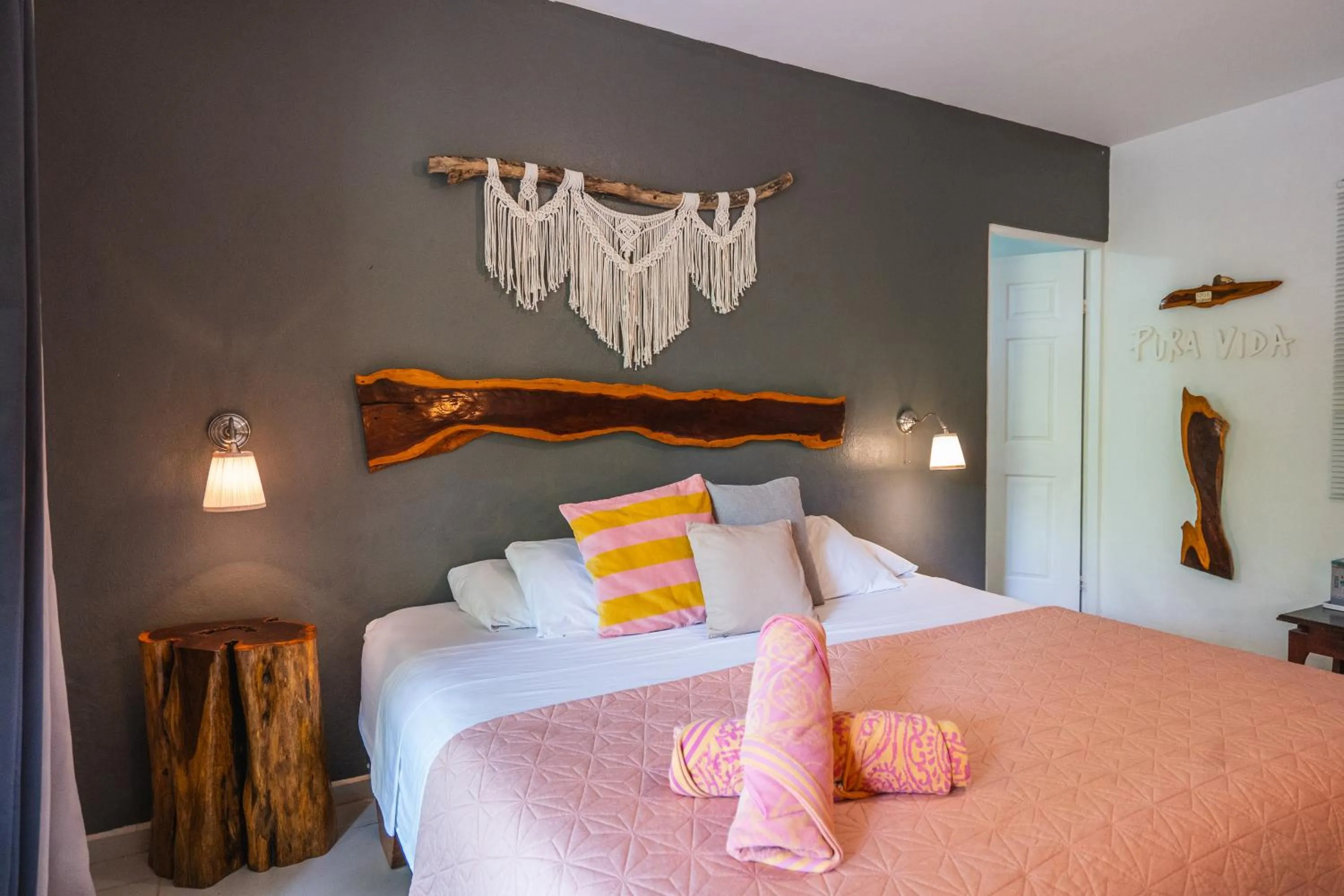 Bed in Tamarindo Sunshine