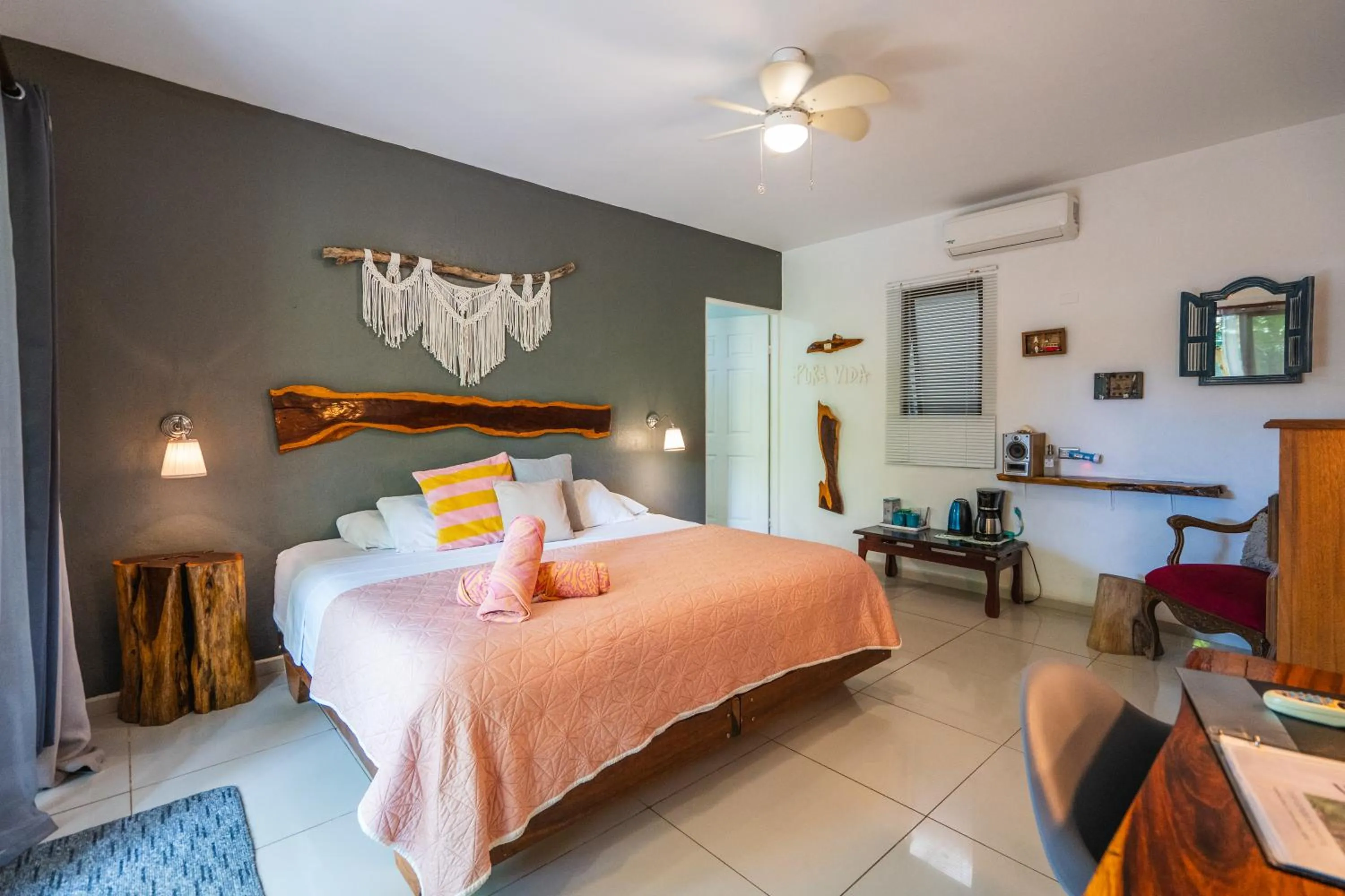 Bed in Tamarindo Sunshine