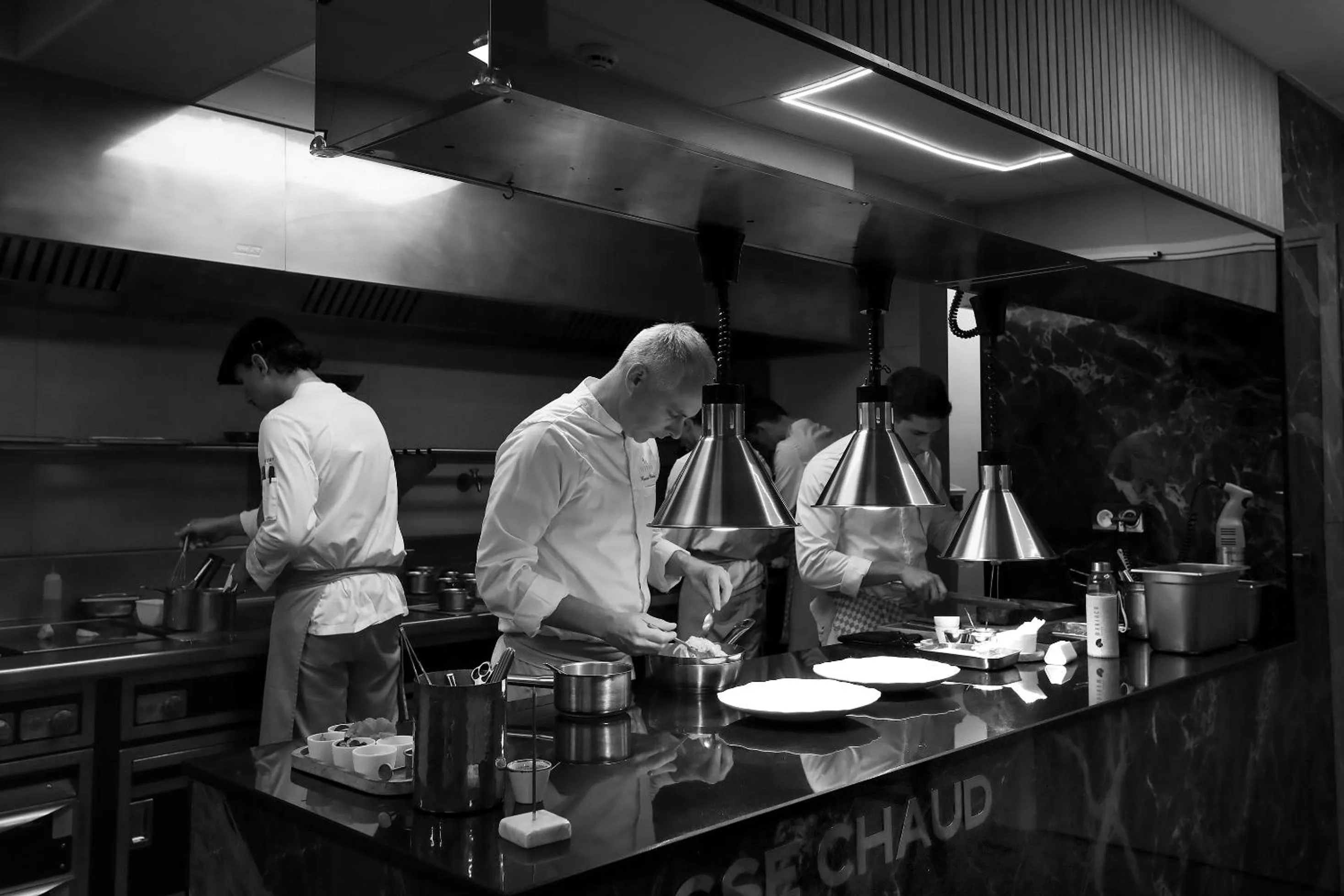 Restaurant/places to eat in Hôtel Marinca & Spa