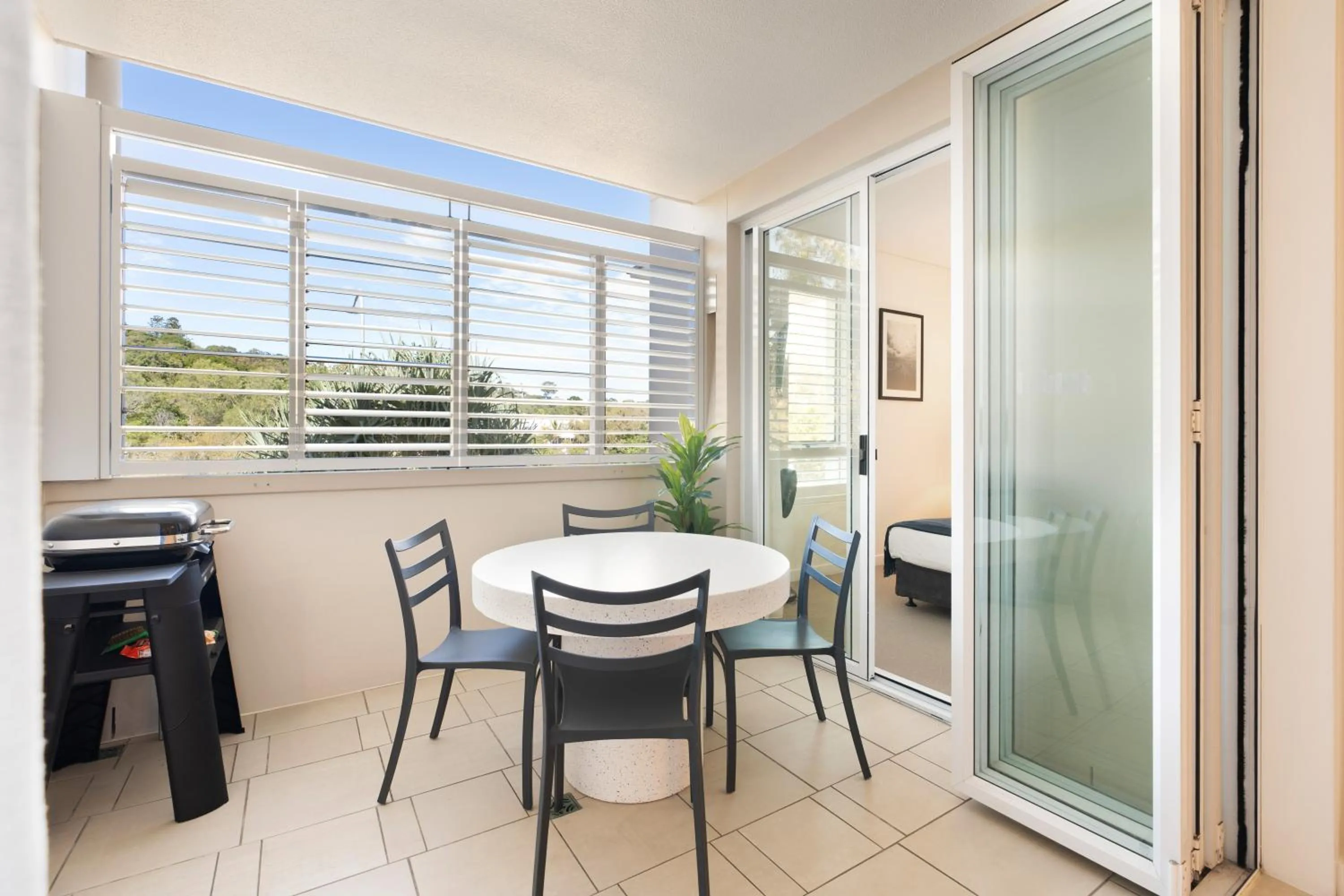 Patio in Laguna on Hastings