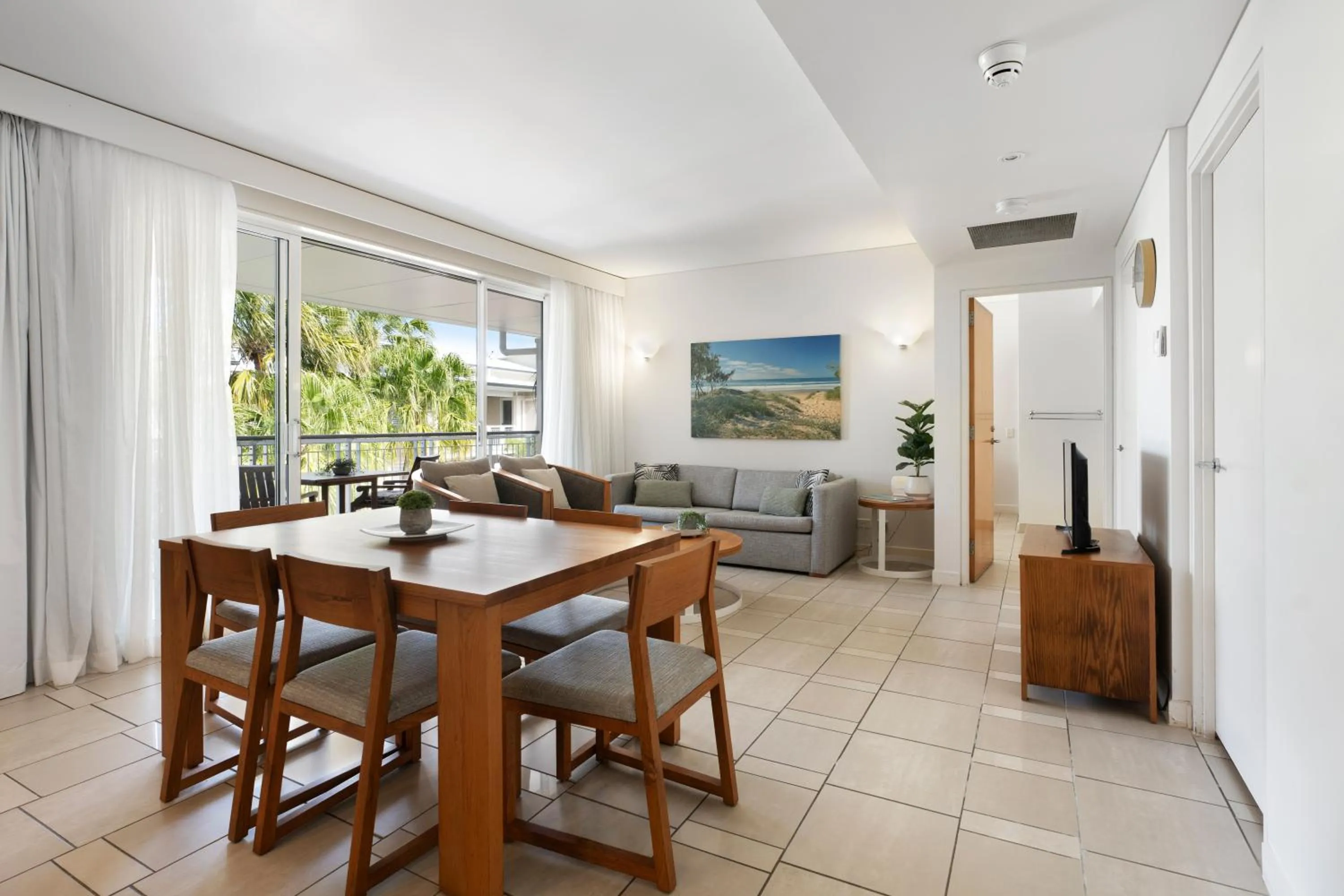 Living room in Laguna on Hastings