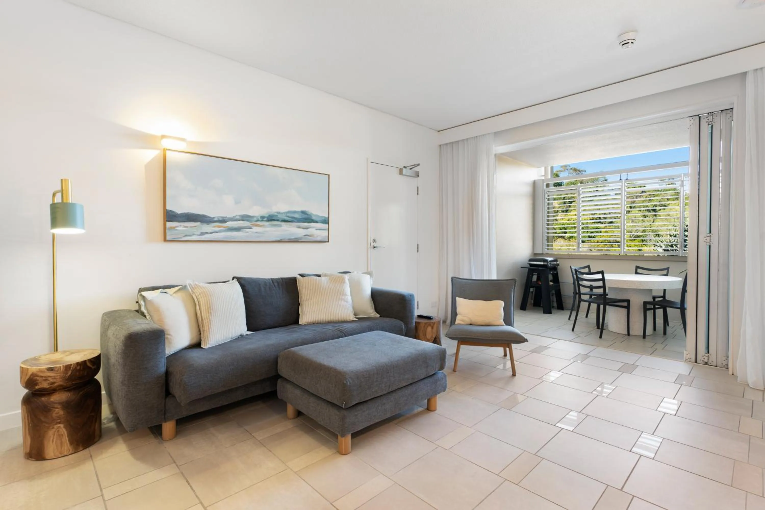 Living room in Laguna on Hastings