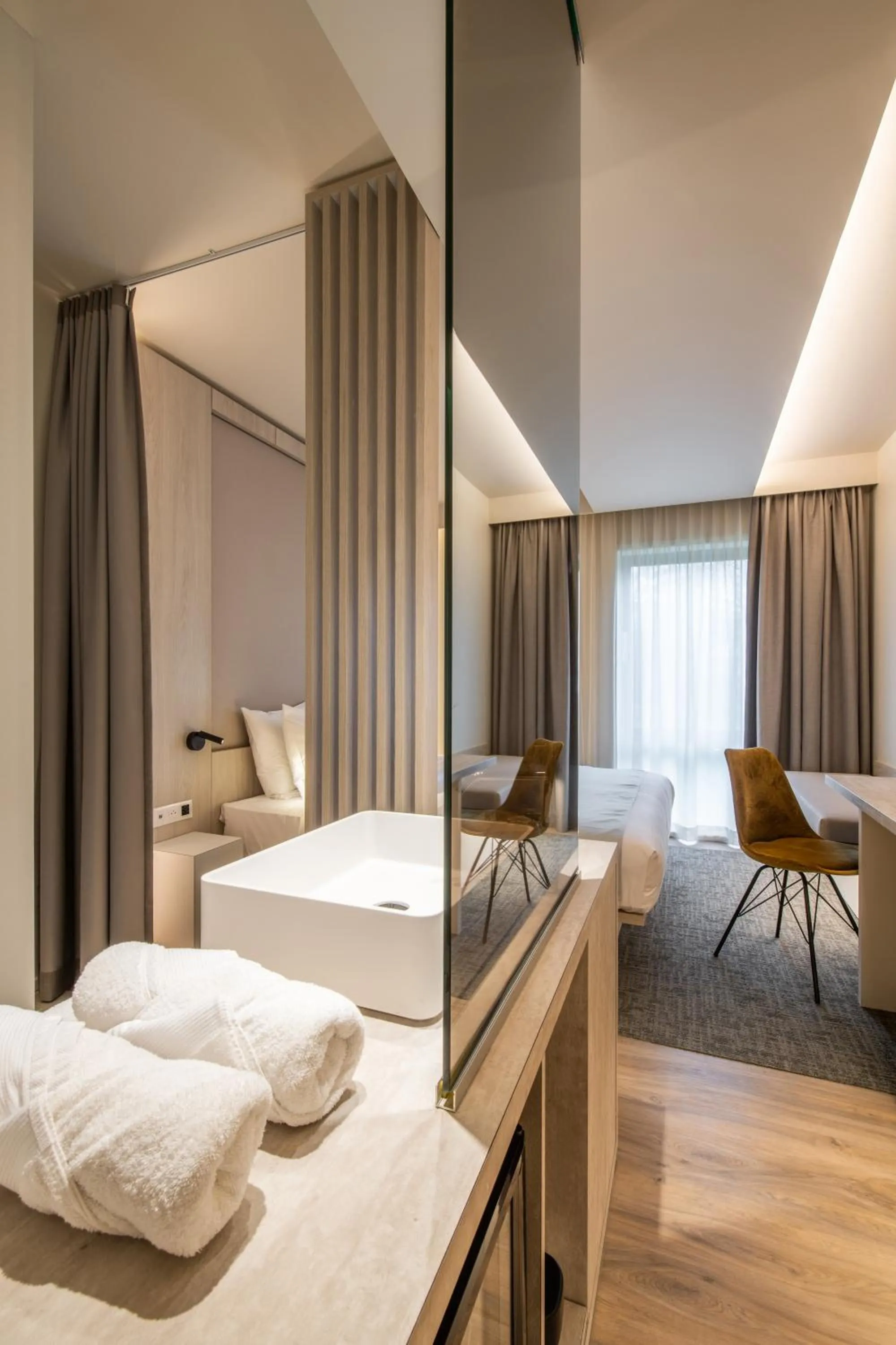 Photo of the whole room, Bed in Begijnhof Hotel