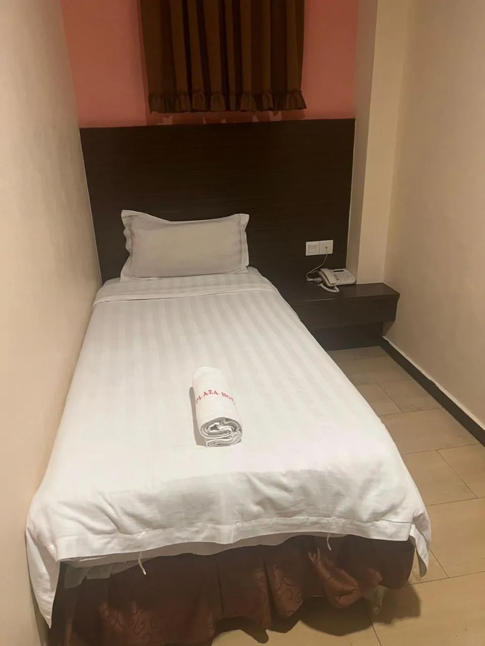 Bed in Lintas Plaza Hotel