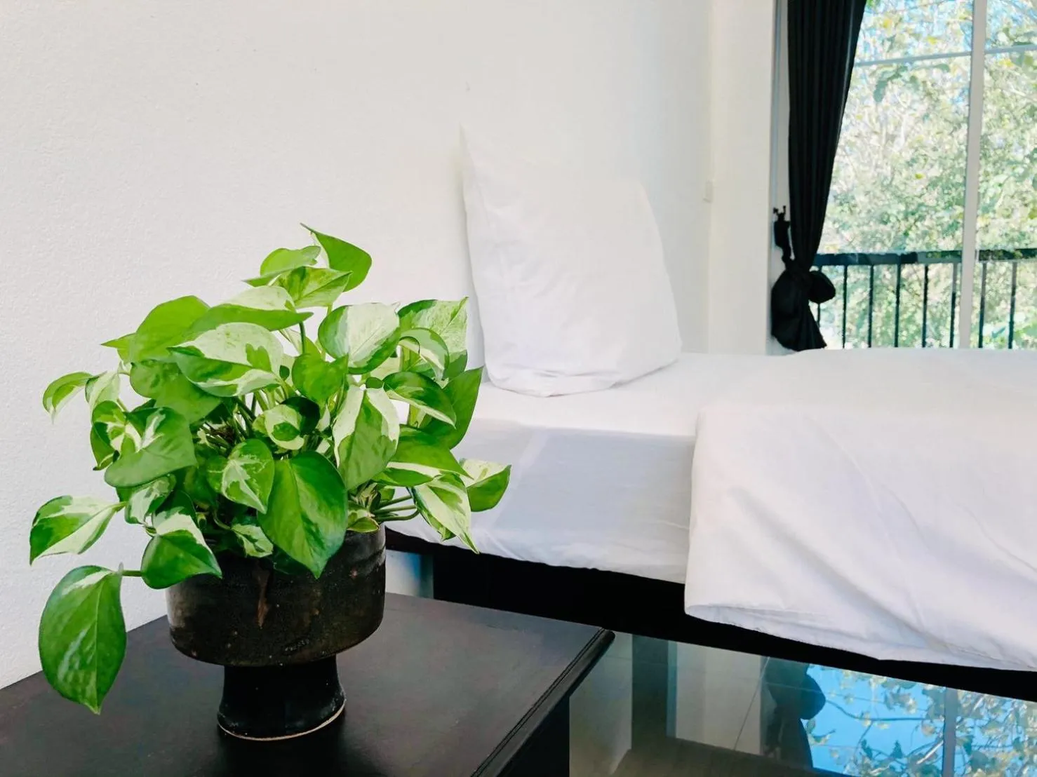 Photo of the whole room, Bed in Baanlugchange Hotel โรงแรมบ้านลูกช้าง