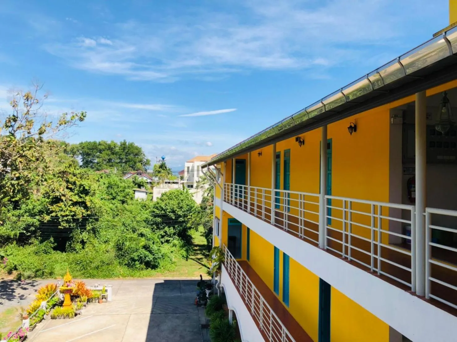 Balcony/Terrace in Baanlugchange Hotel โรงแรมบ้านลูกช้าง
