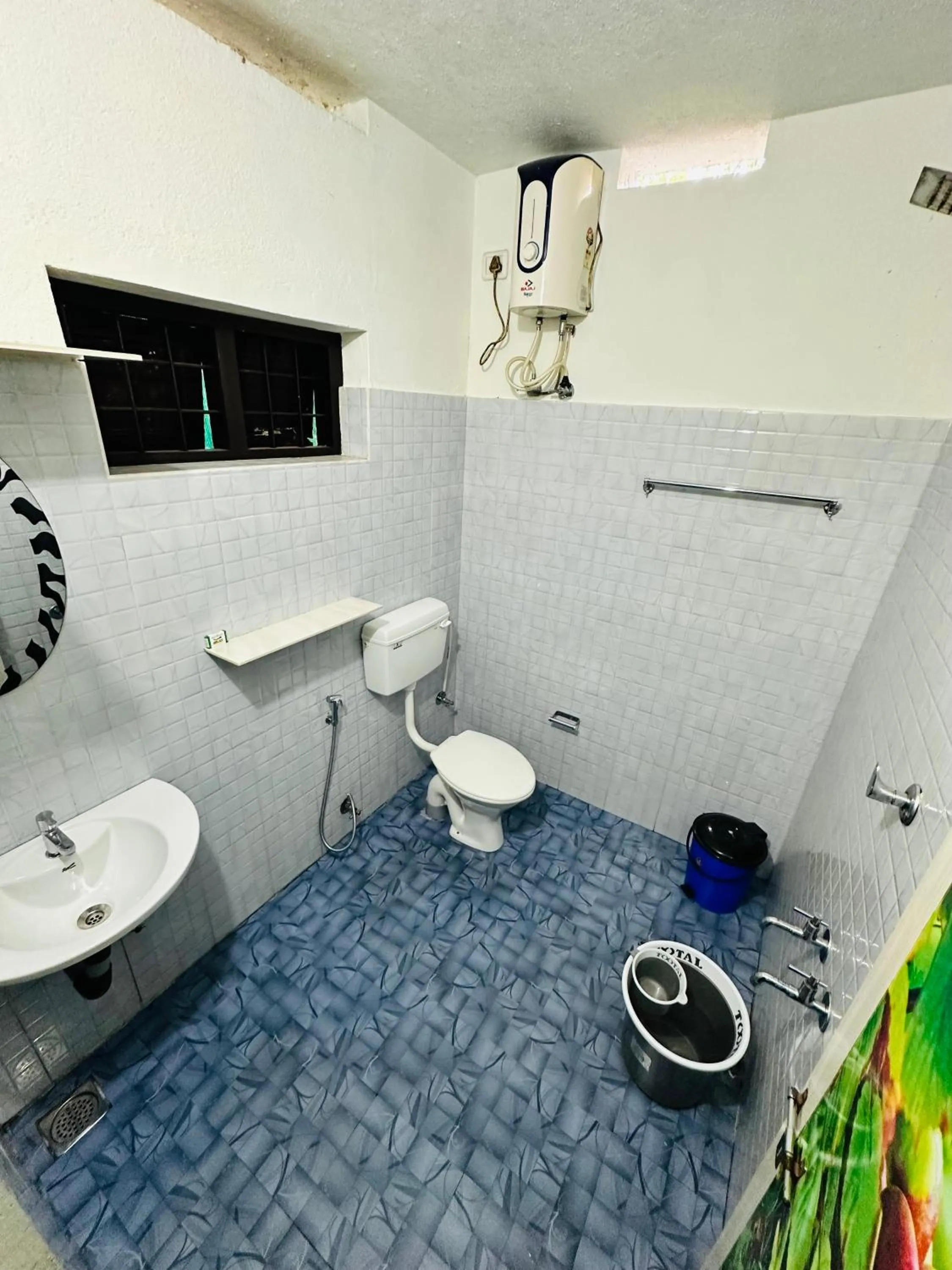 Toilet in Thoppil Homestay Munnar