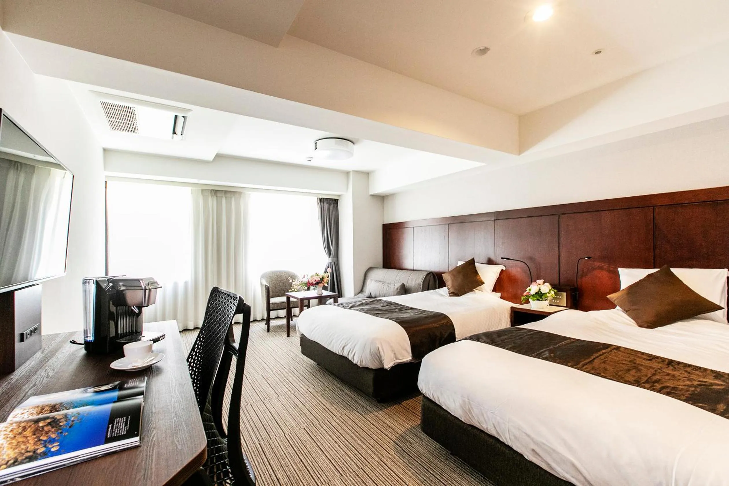 Photo of the whole room, Bed in Niigata Grand Hotel