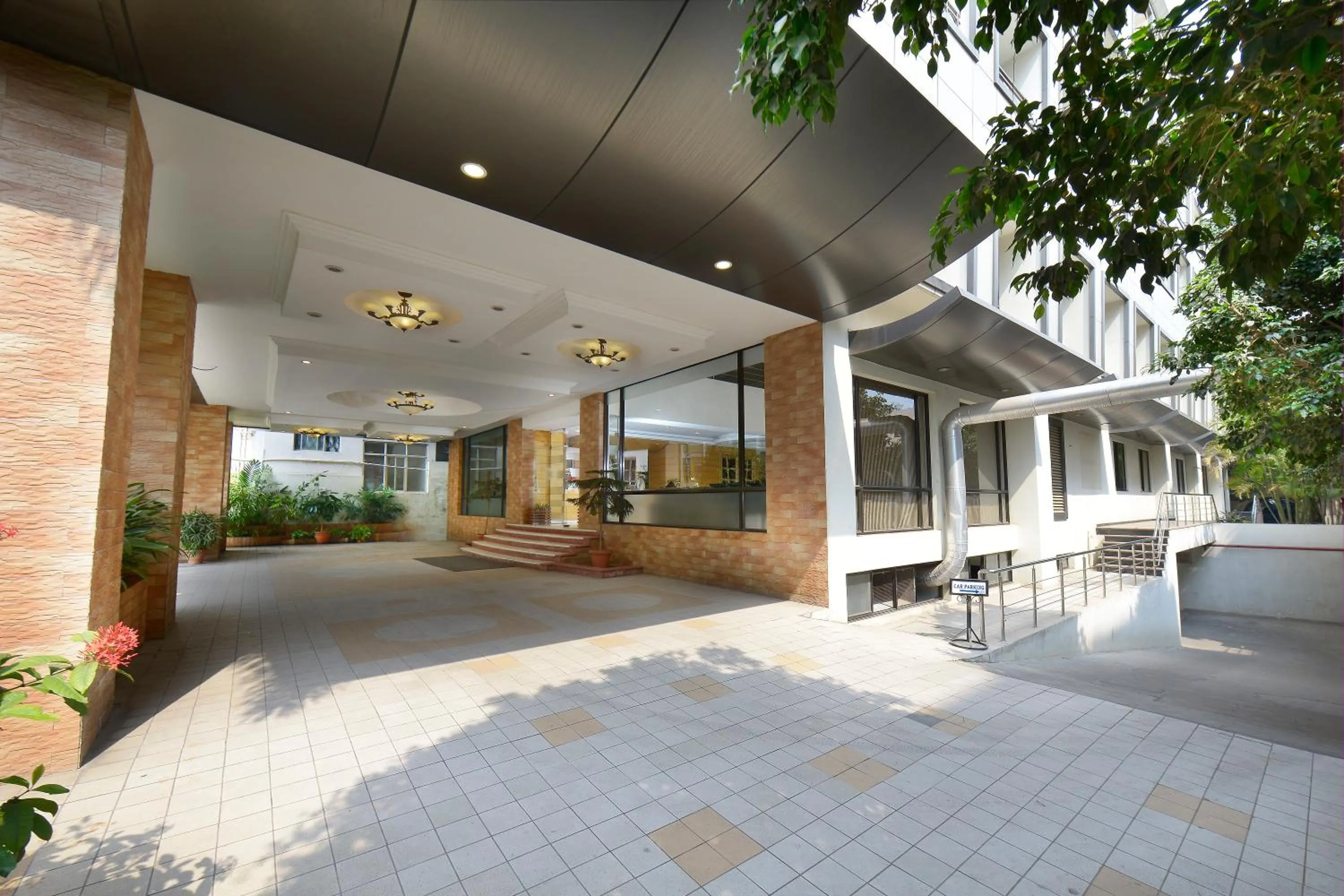 Property building in Plaza Inn