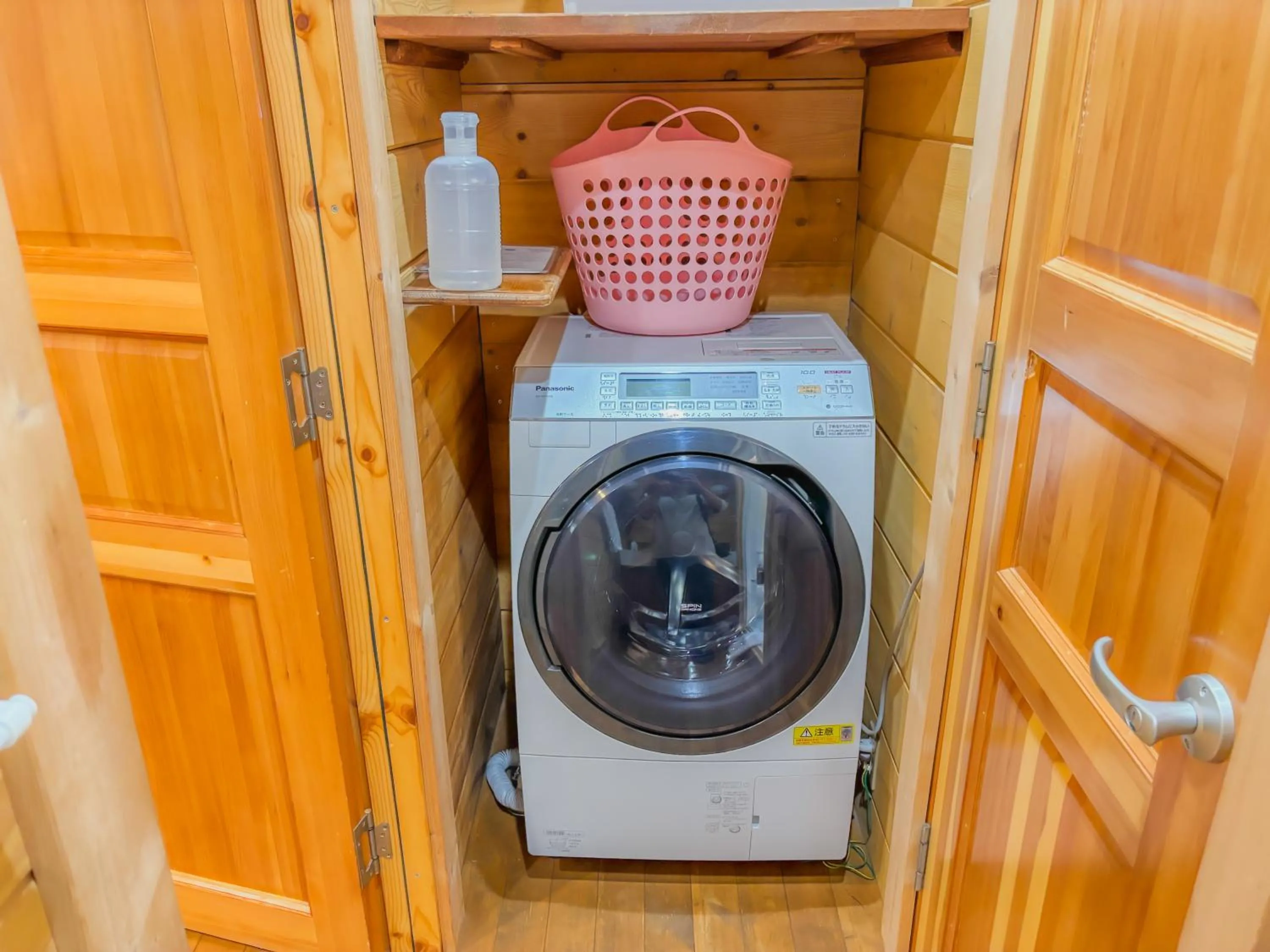 washing machine in HAL Cottage