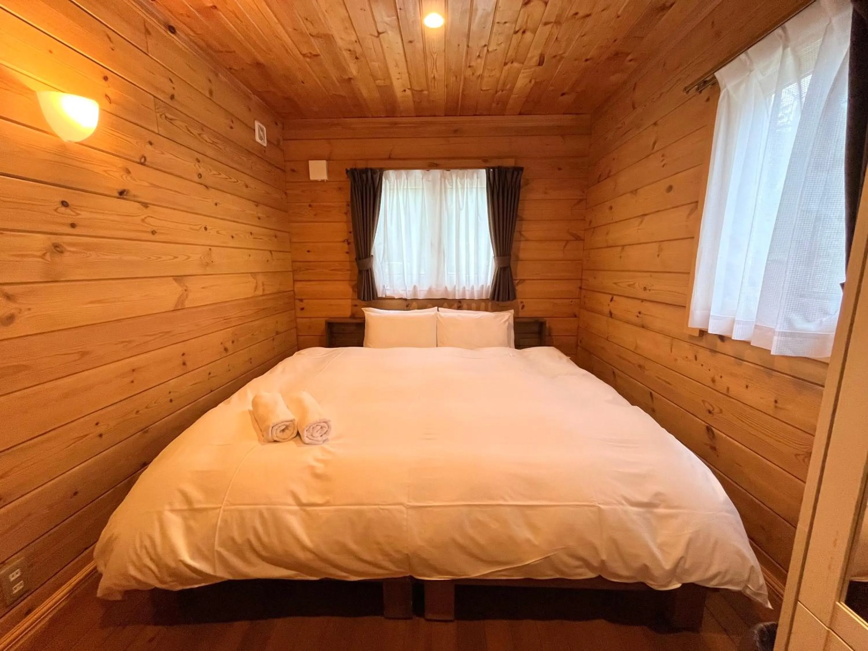 Bed in HAL Cottage