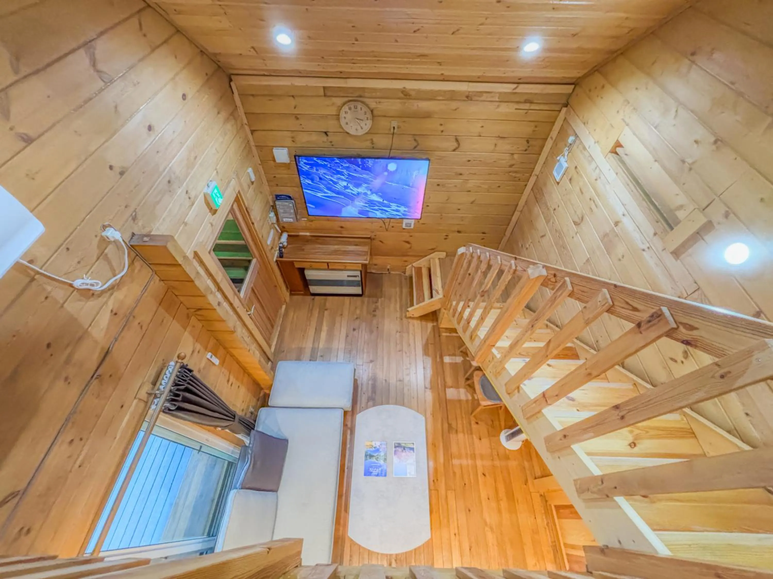 Communal lounge/ TV room in HAL Cottage