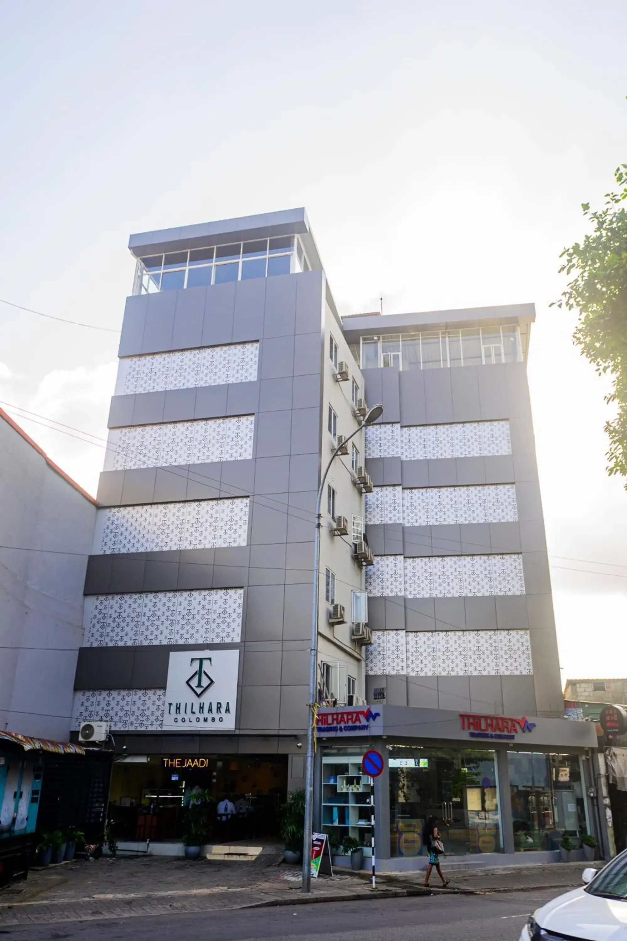 Thilhara Colombo Thilhara Colombo