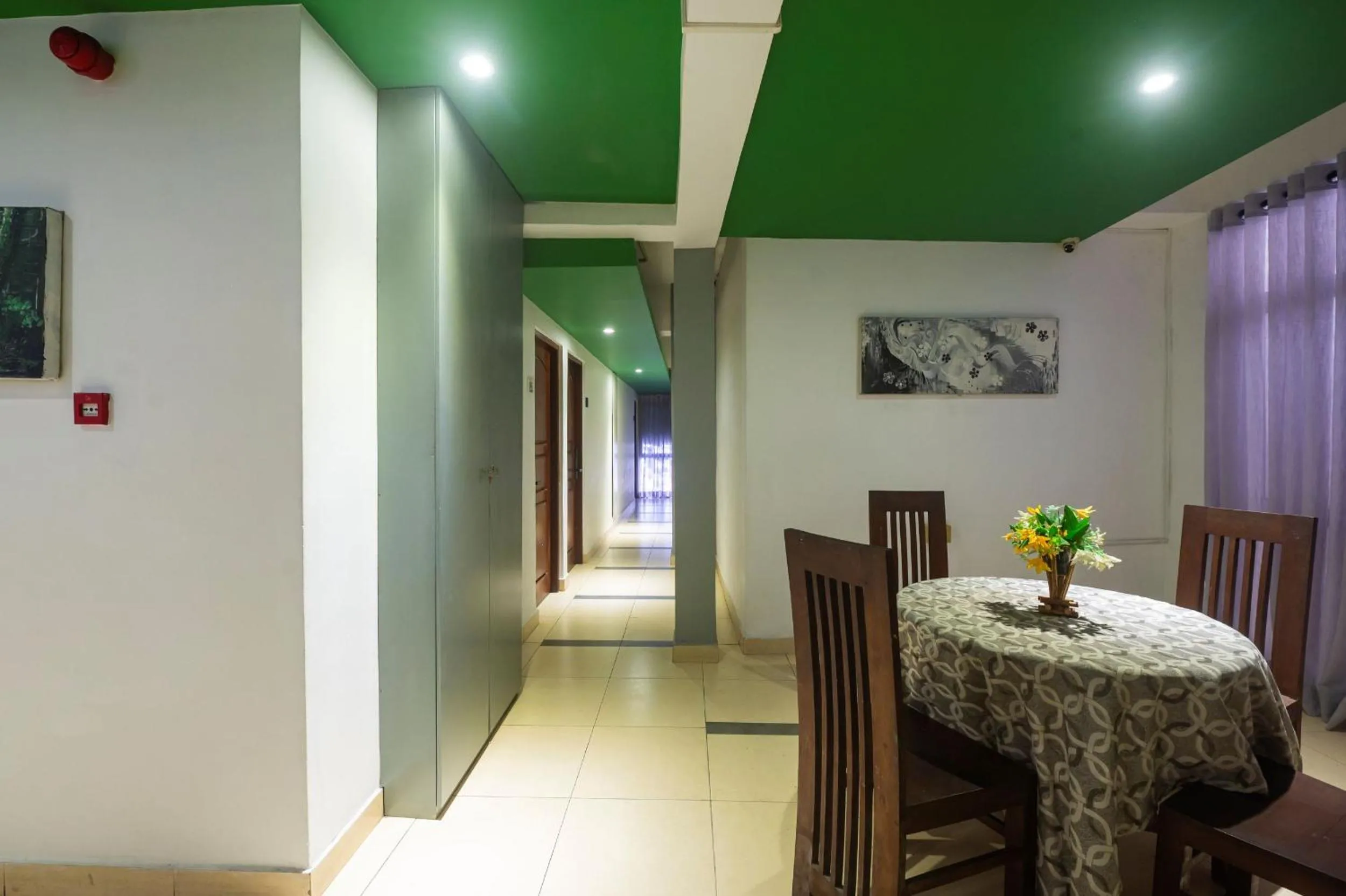 Seating area in Thilhara Colombo