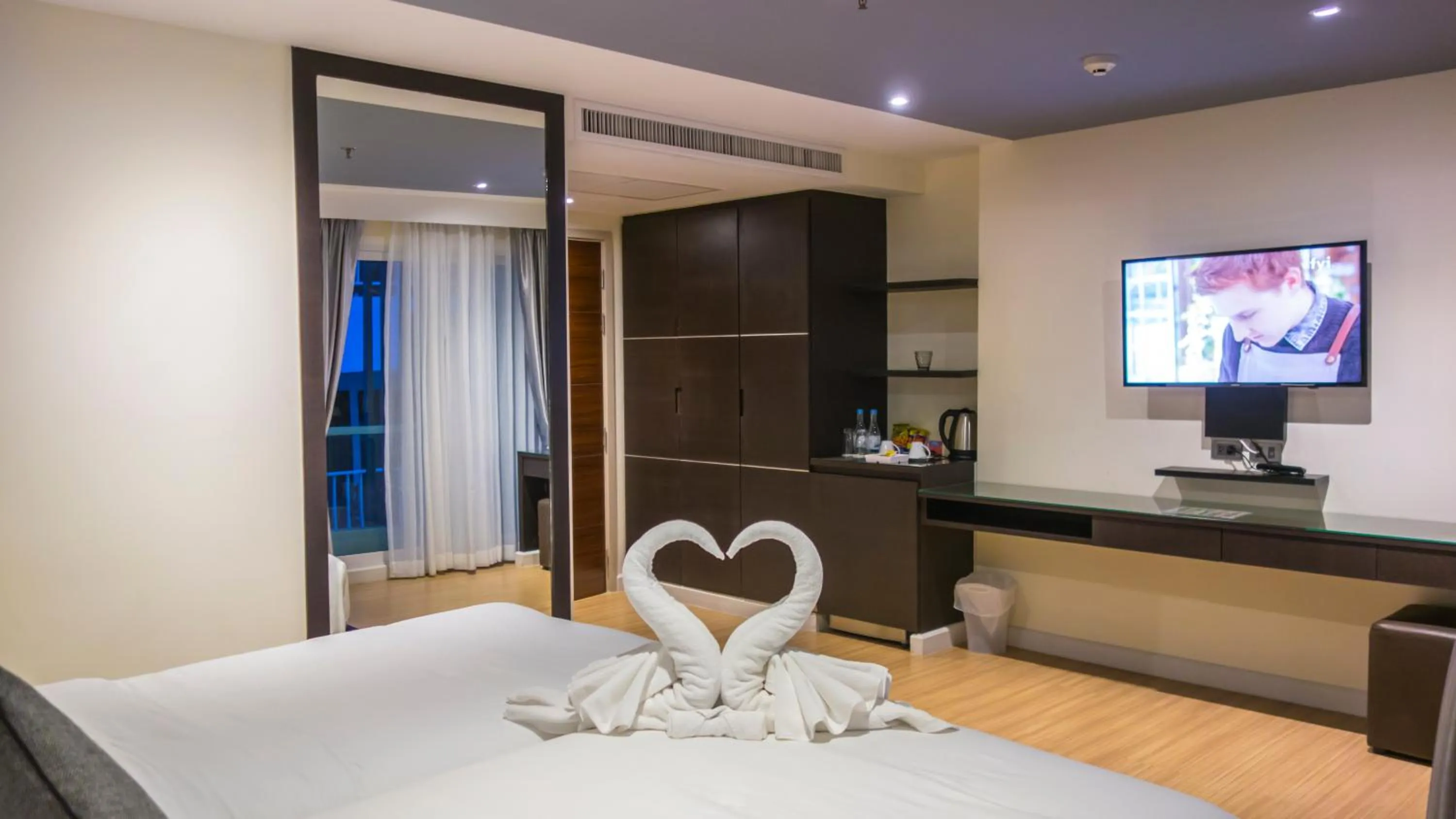 Bed in Unique Regency Pattaya