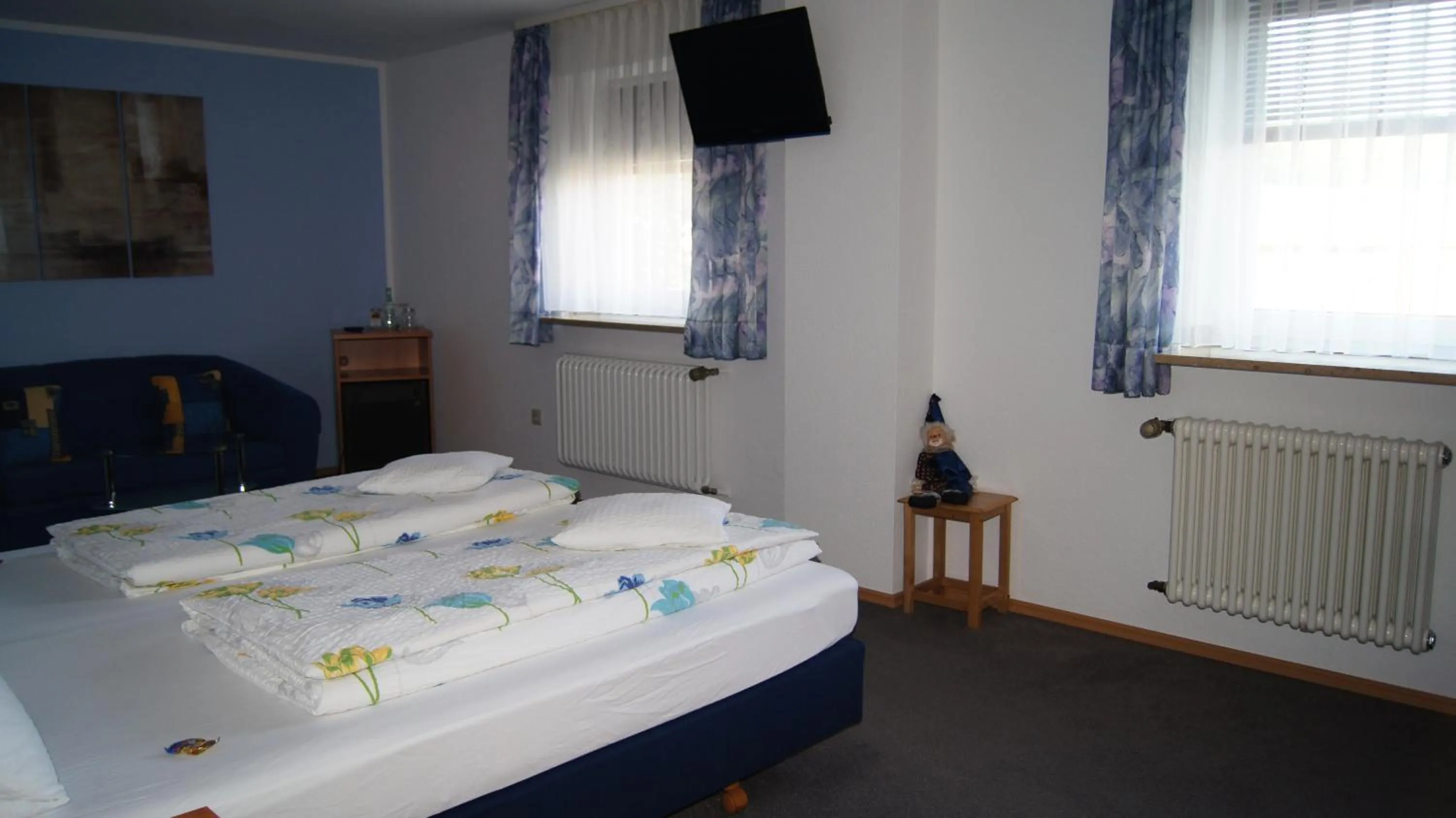 Bed in Villa Bruderfels, Garni