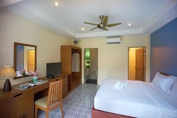 Photo of the whole room, Bed in Villa Blanca Hotel & Restaurant