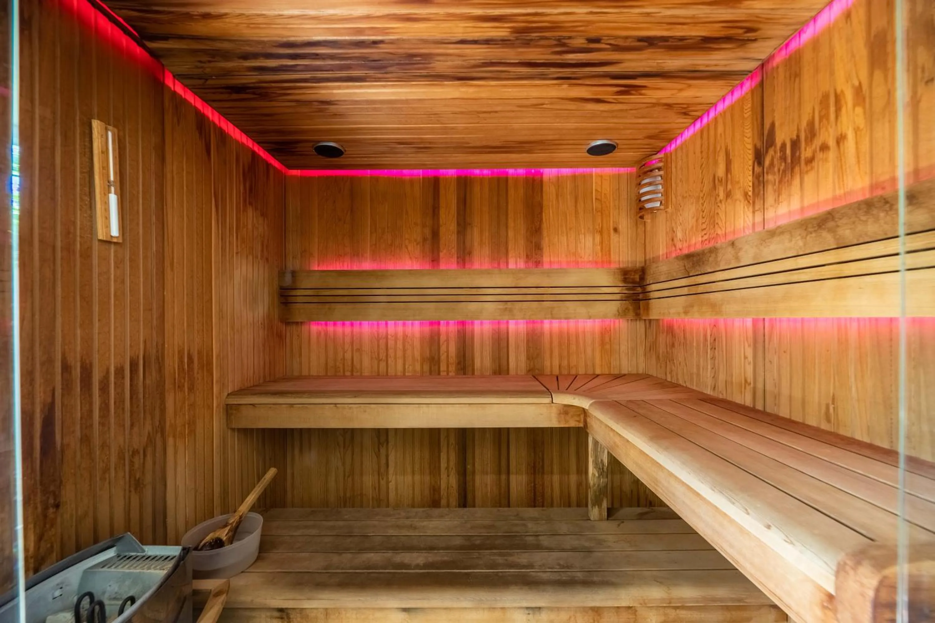 Spa and wellness centre/facilities in Hôtel Le Roi Théodore & Spa