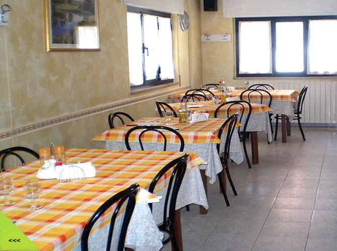 Restaurant/places to eat in Albergo Italia