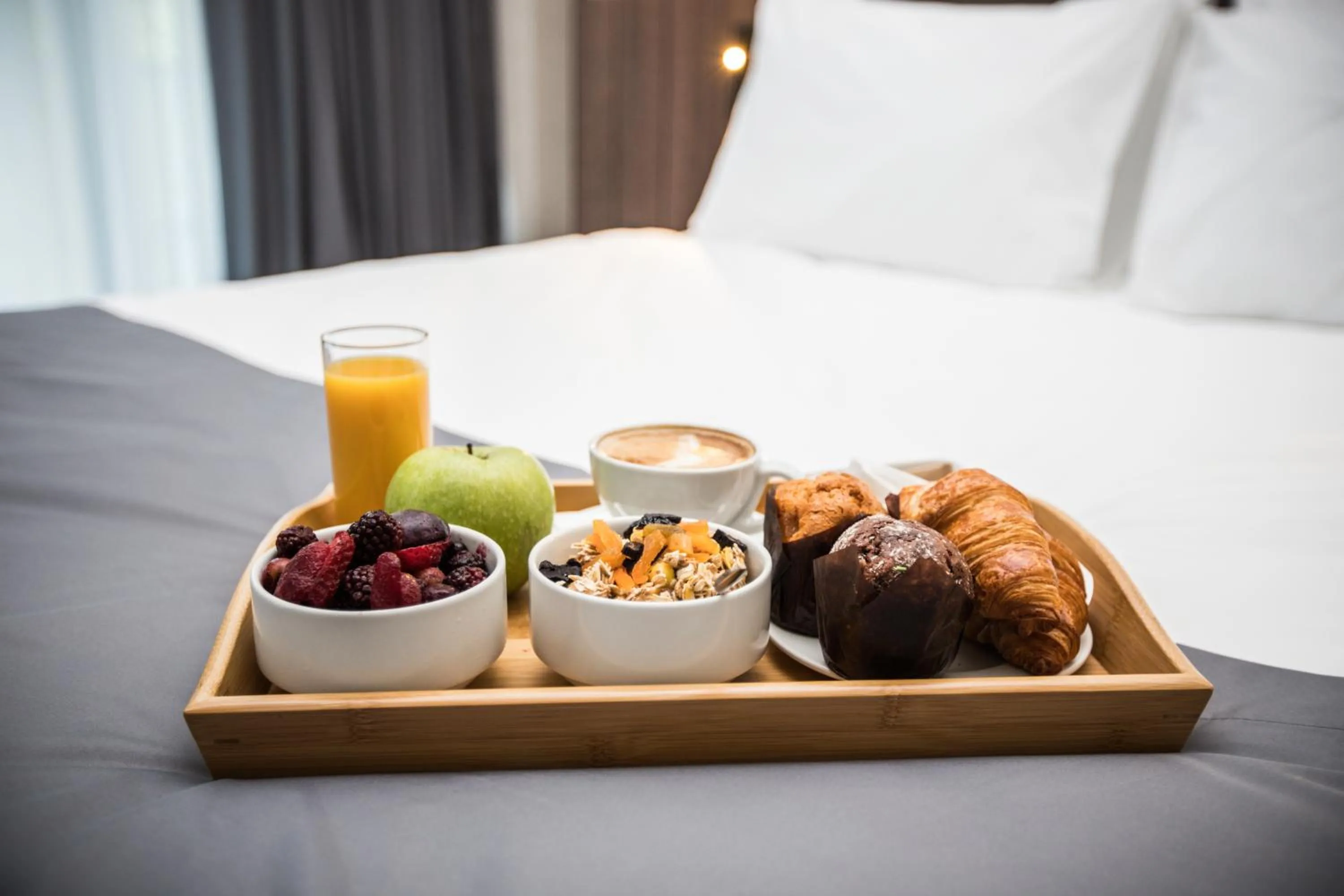 Food and drinks, Bed in Hotel Avenue Louise Brussels Trademark Collection by Wyndham