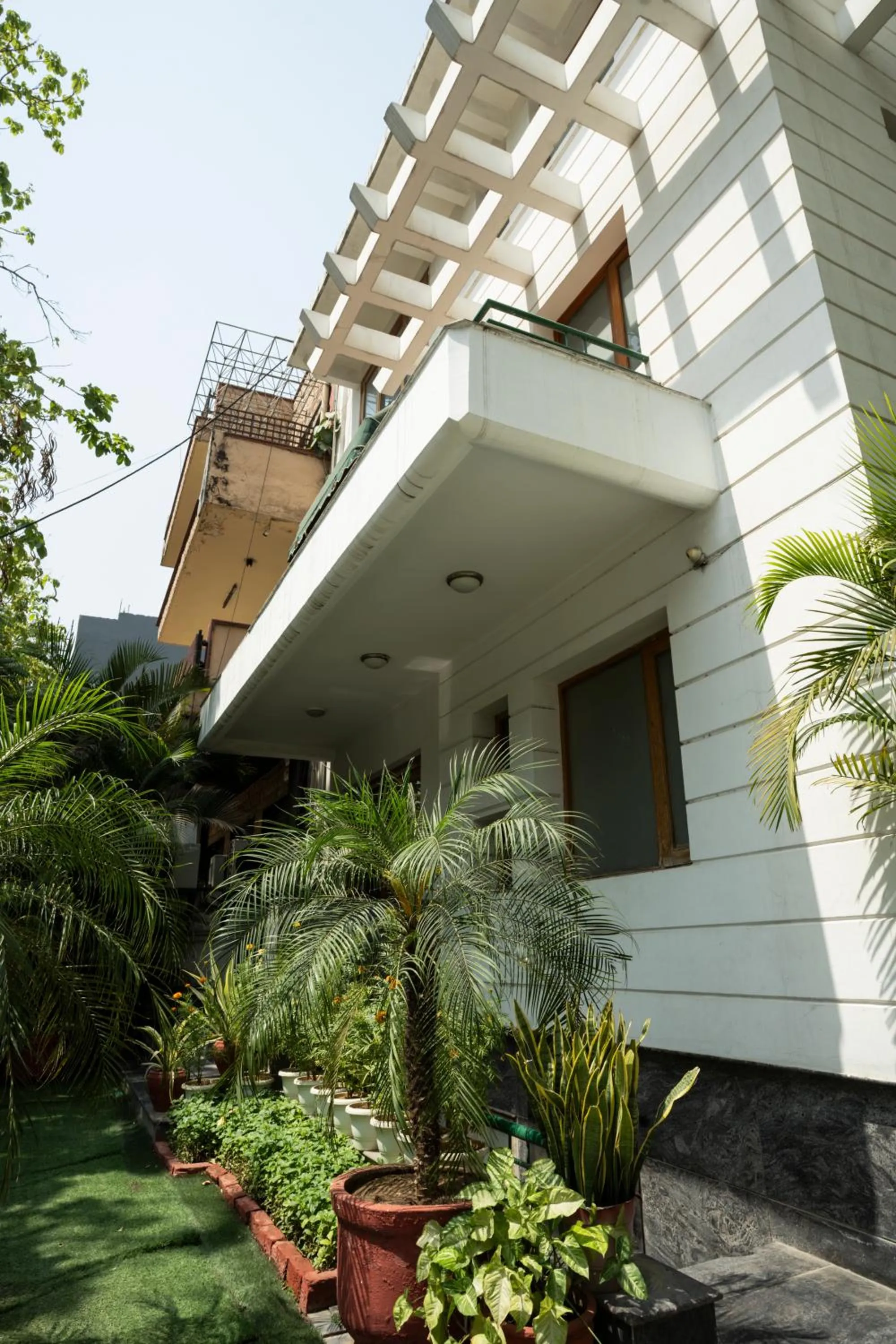 Property building in Ahuja Residency Cyber City I