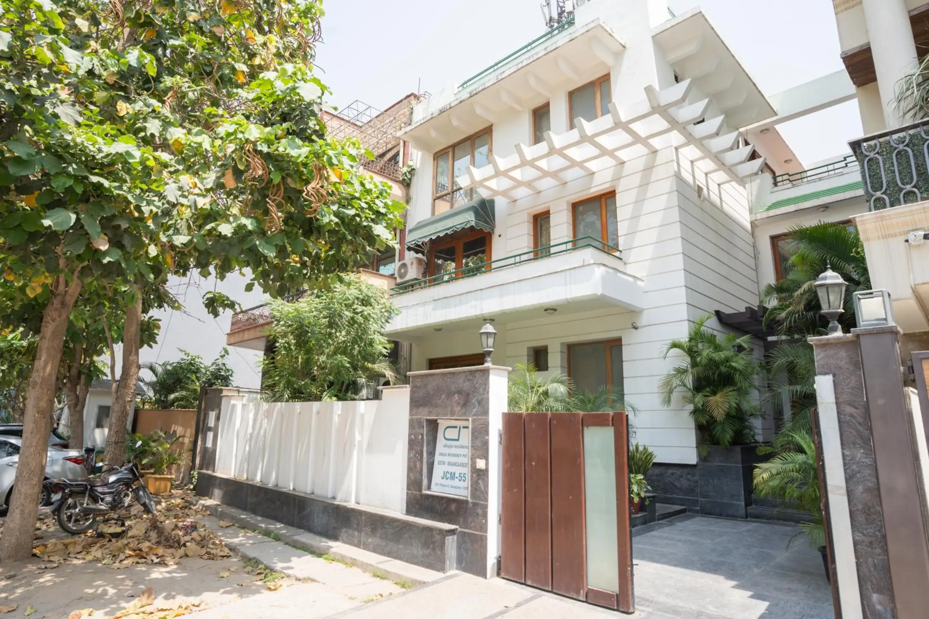 Property building in Ahuja Residency Cyber City I Property building in Ahuja Residency Cyber City I