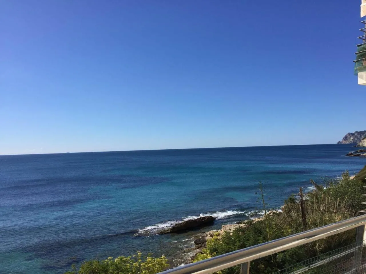 Moraira Sea front, first line, Air Conditioning, heating, First floor, 2 habs 4beds