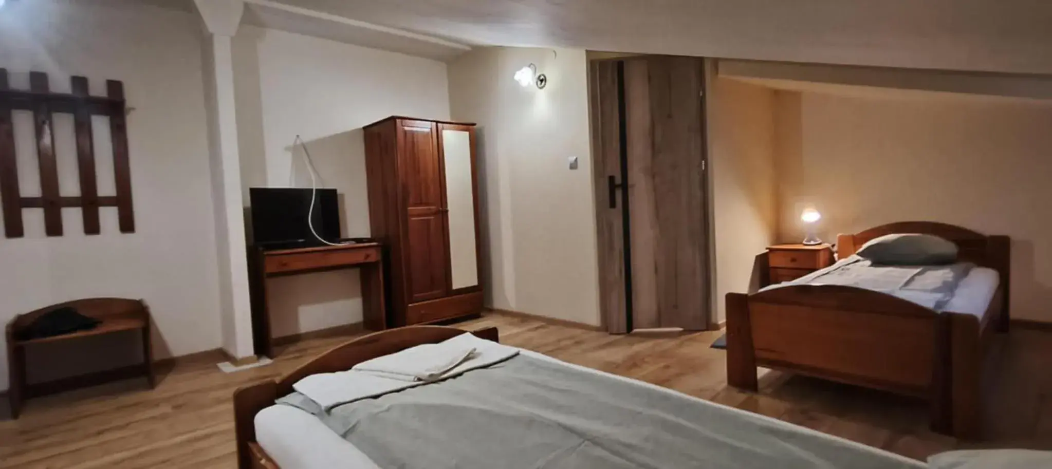 Economy Twin Room - single occupancy in Hotel Staromiejski Economy Twin Room - single occupancy in Hotel Staromiejski