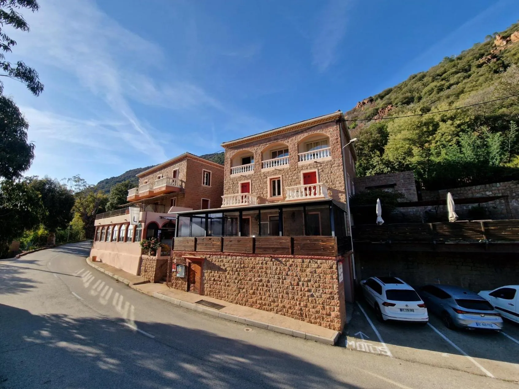 Facade/entrance in Hôtel Bella Vista