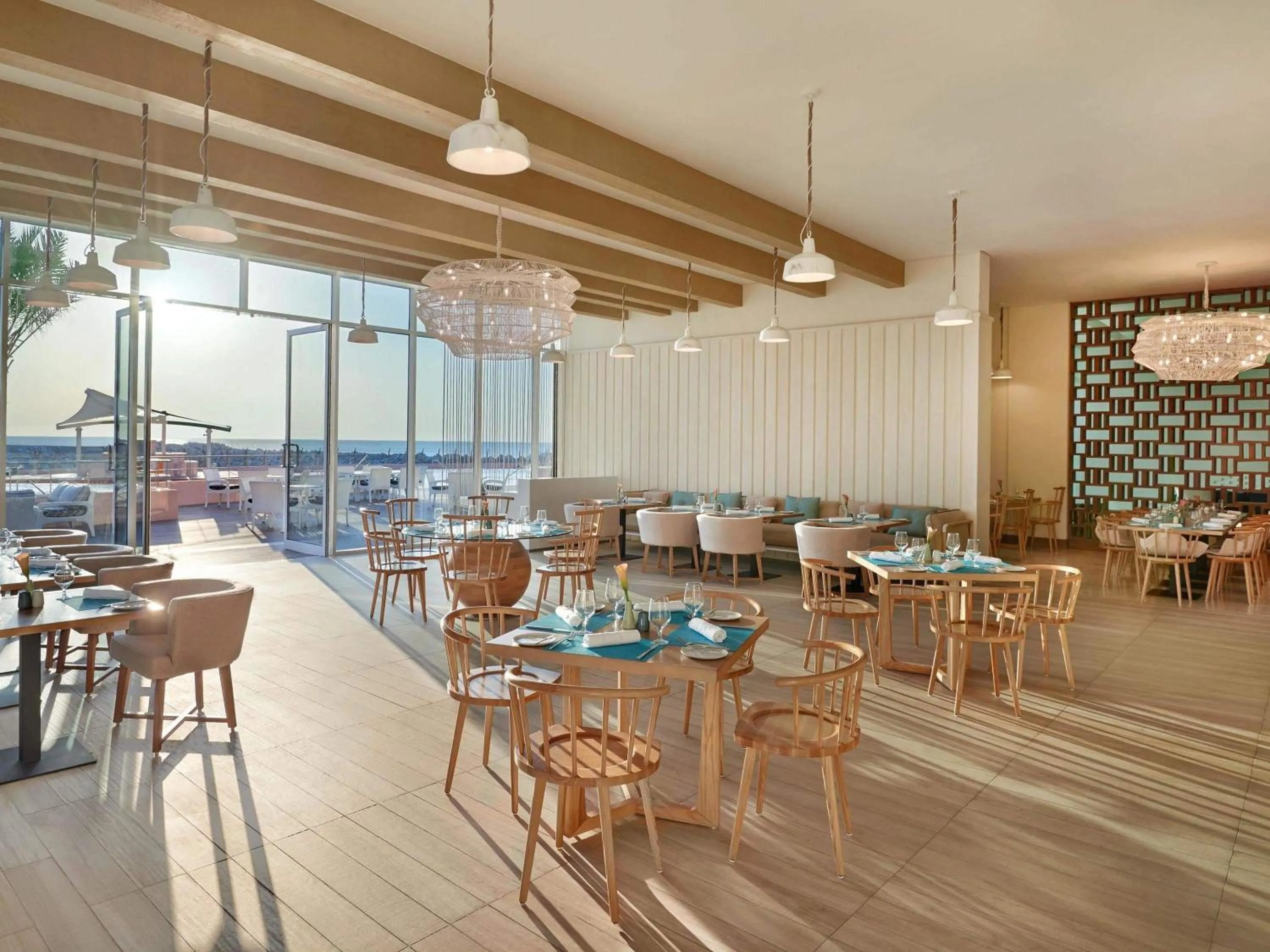 Restaurant/places to eat in Fairmont Fujairah Beach Resort