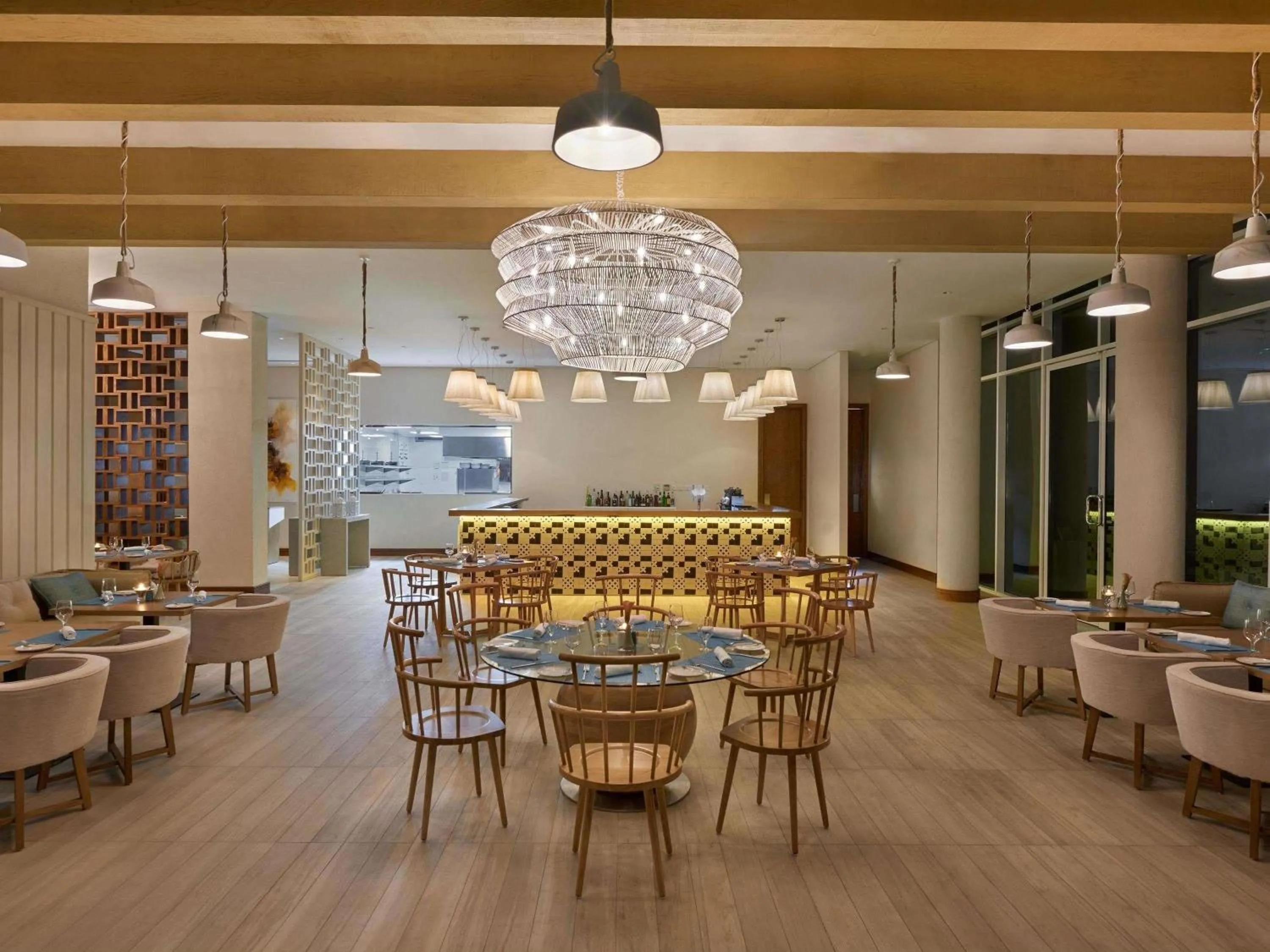 Restaurant/places to eat in Fairmont Fujairah Beach Resort